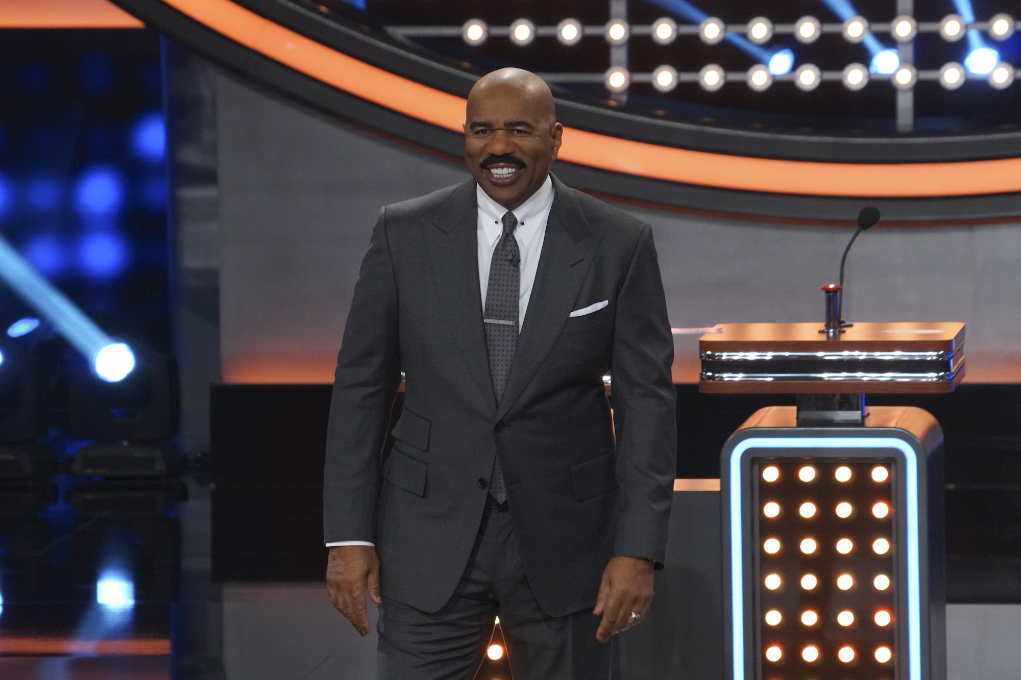 Steve Harvey hosting an episode of 'Celebrity Family Feud'