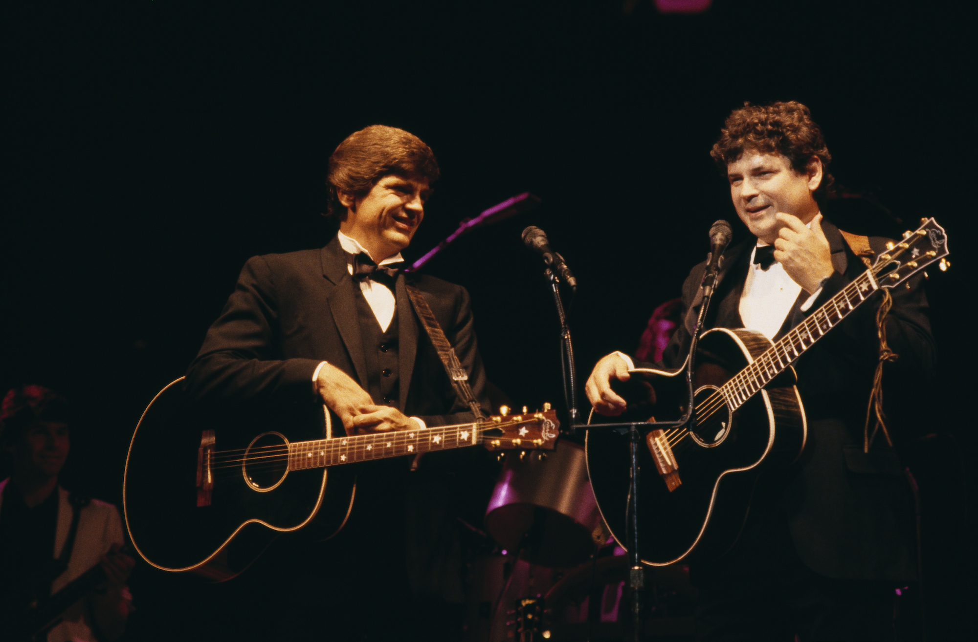(L-R) Phil and Don Everly performing on stage