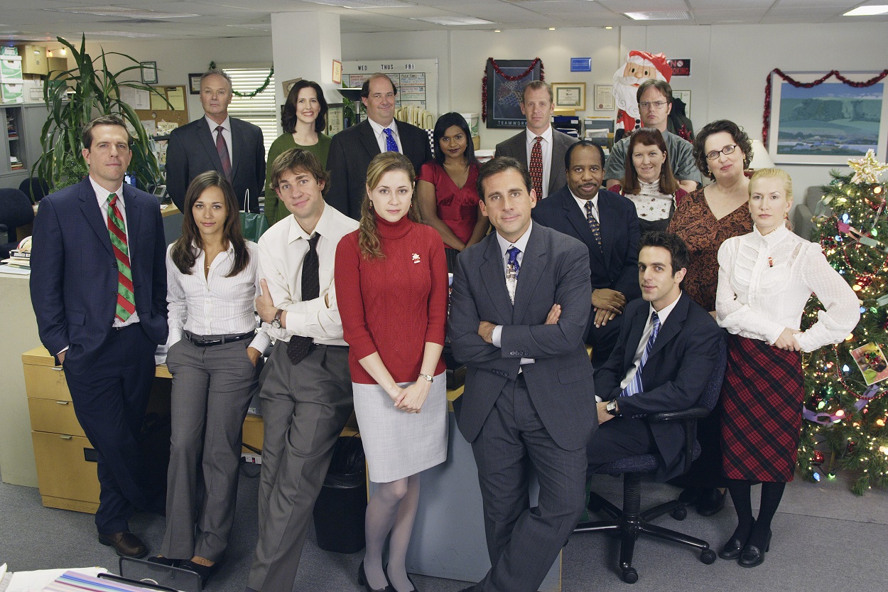 The Office cast poses for Benihana Christmas episode