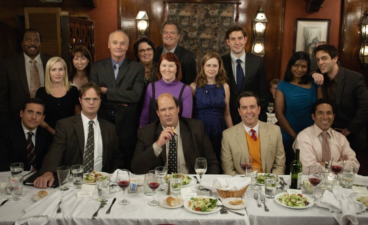 The Office cast posing while filming the Niagara wedding episodes