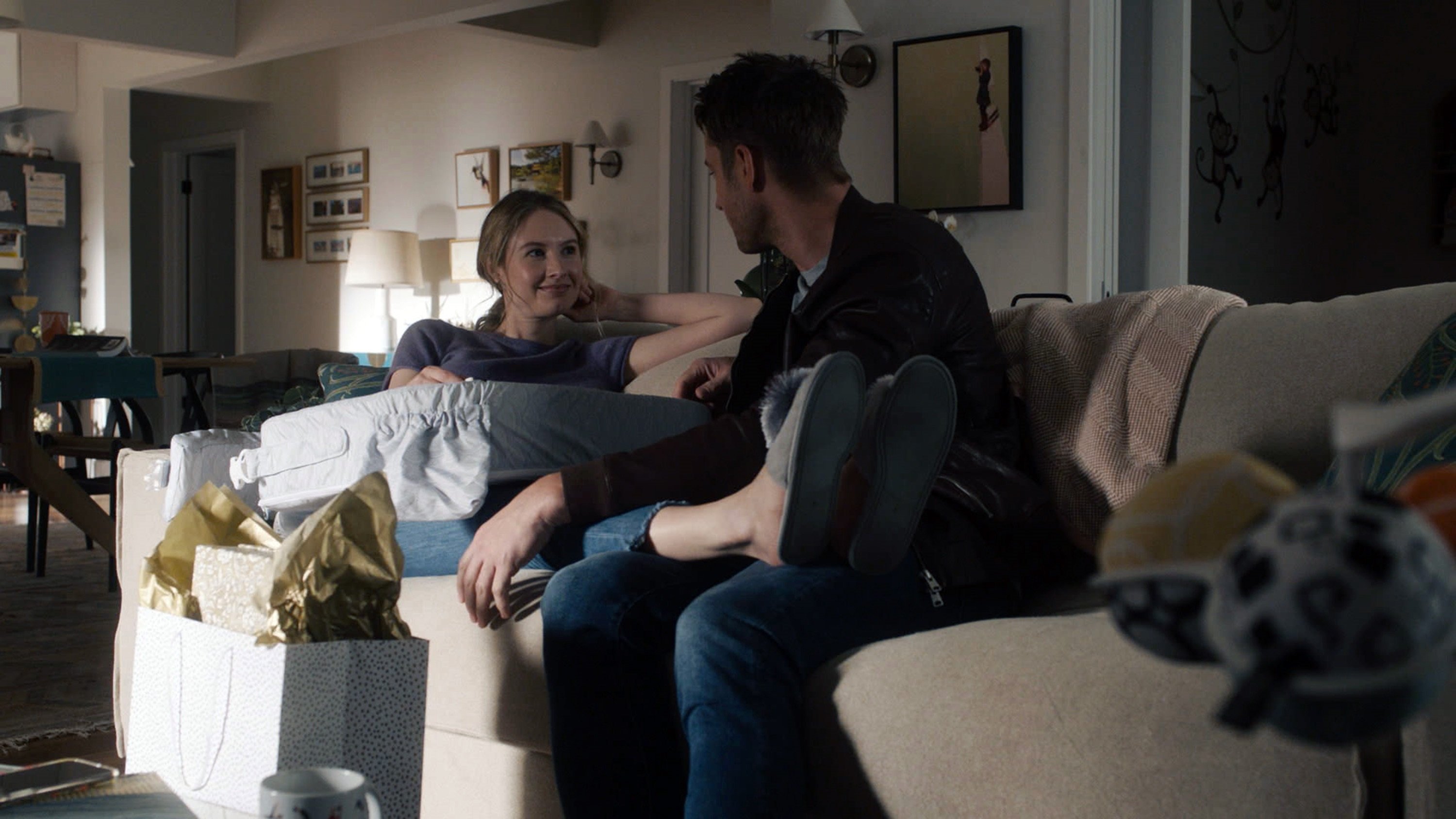 This Is Us season 5 episode 11 Caitlin Thompson as Madison and Justin Hartley as Kevin