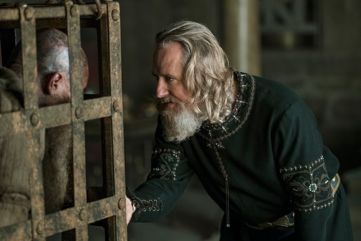 Travis Fimmel and Linus Roache in 'Vikings'