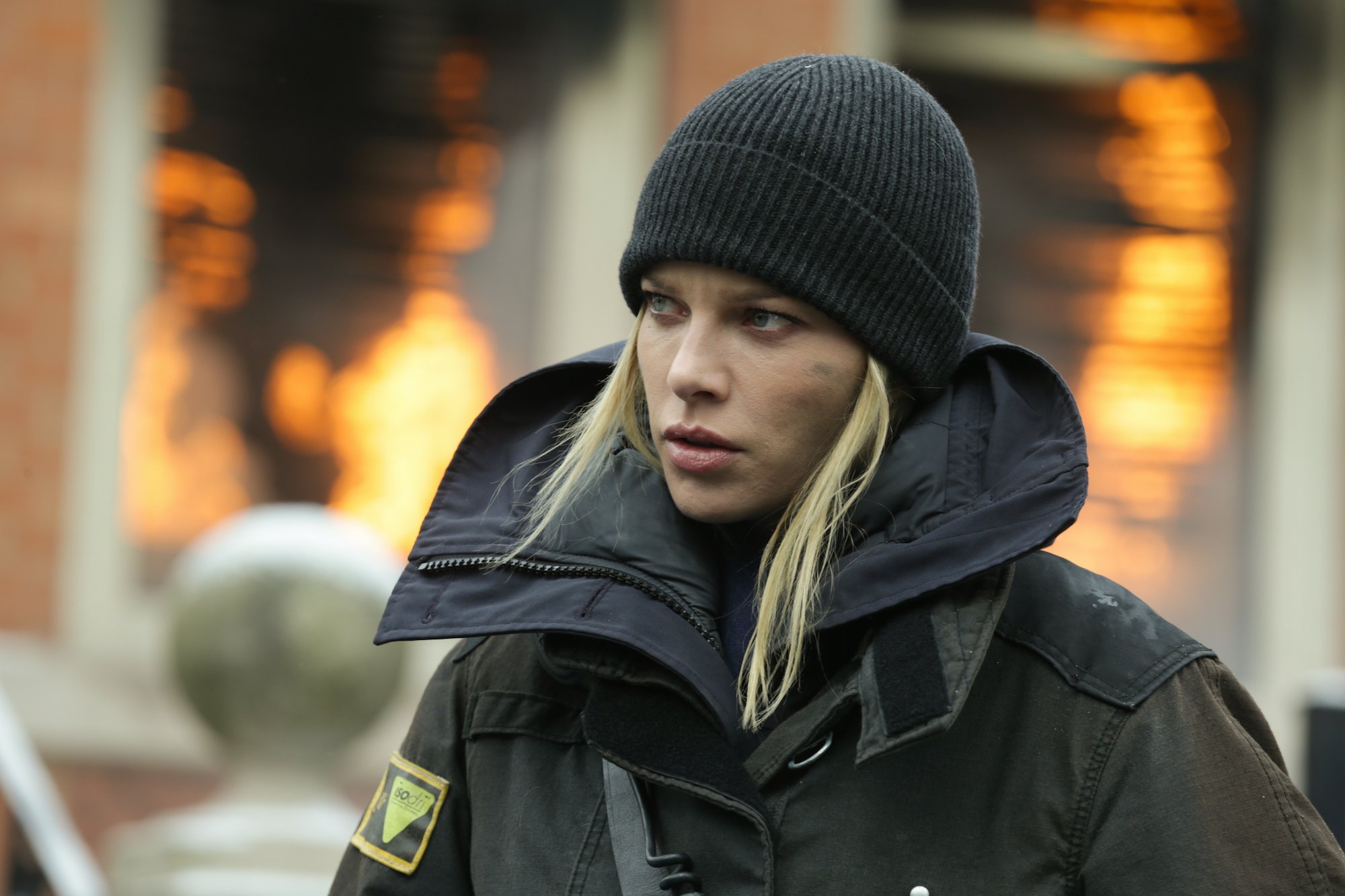 Lauren German as Leslie Shay