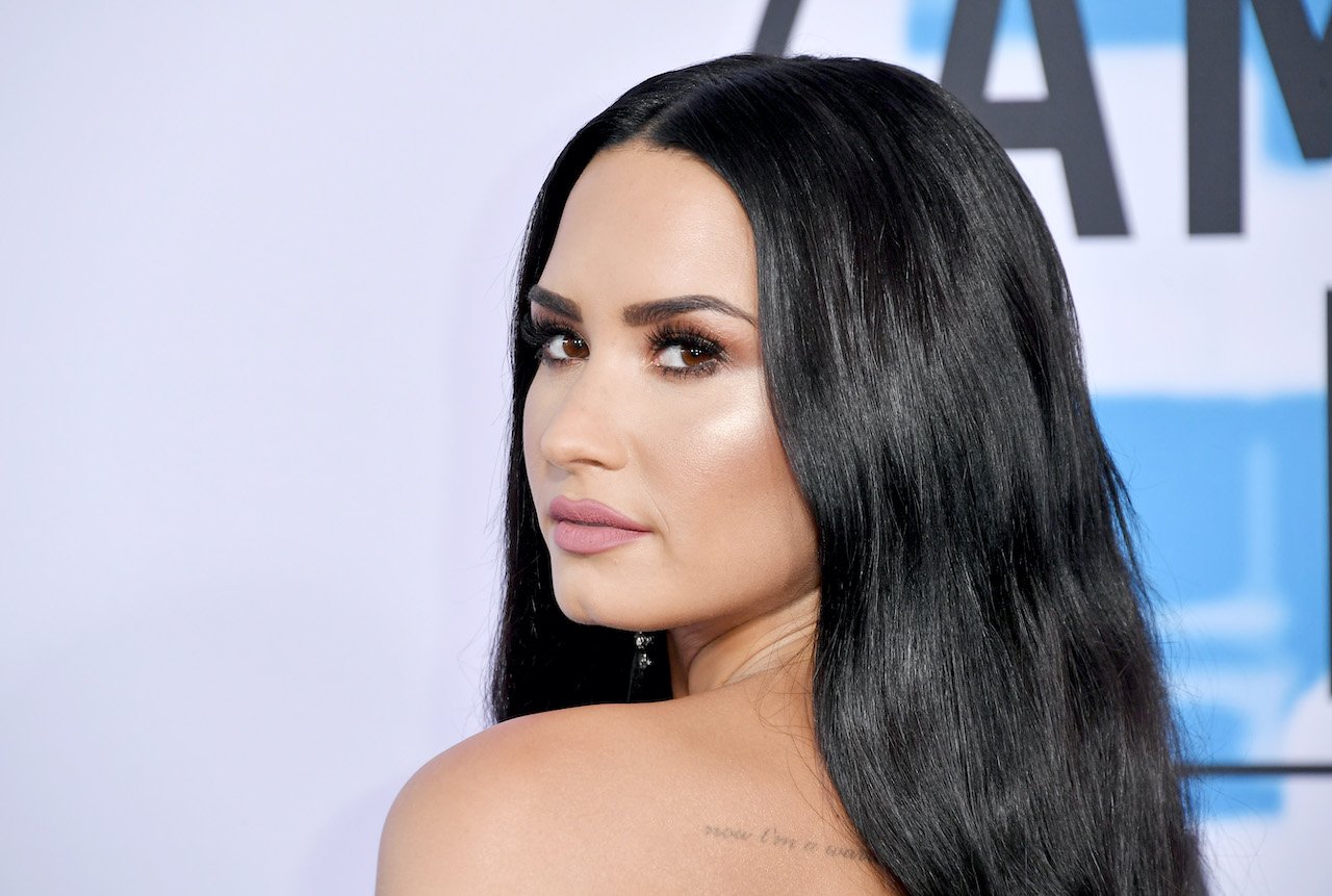 Demi Lovato attends the 2017 American Music Awards at Microsoft Theater