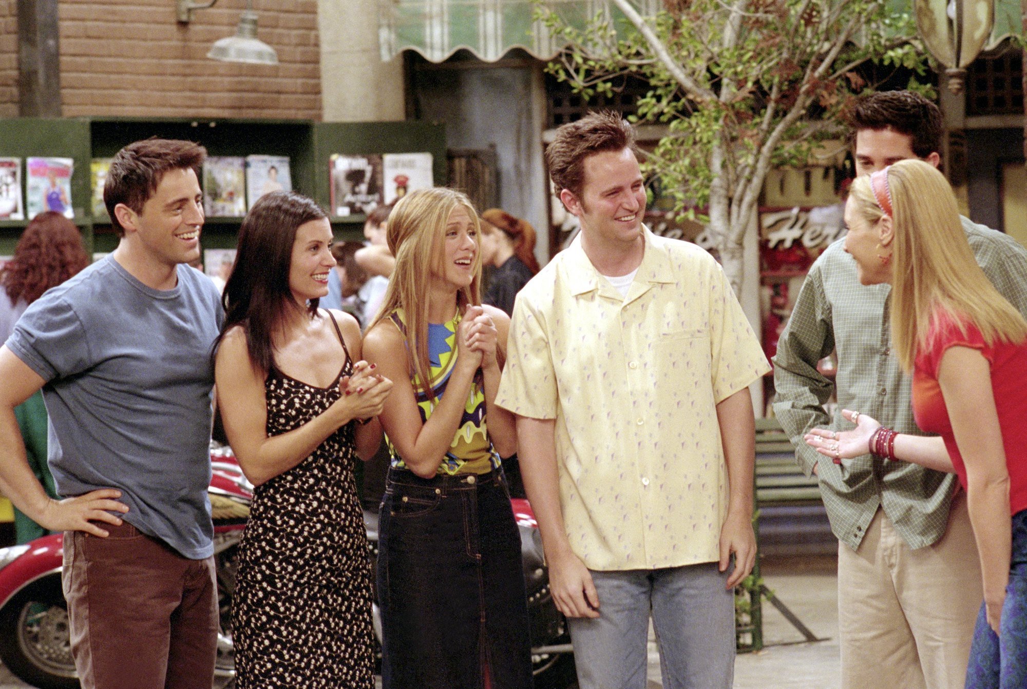 Matt LeBlanc as Joey Tribbiani, Courteney Cox as Monica Geller, Jennifer Aniston as Rachel Green, Matthew Perry as Chandler Bing, David Schwimmer as Ross Geller, Lisa Kudrow as Phoebe Buffay