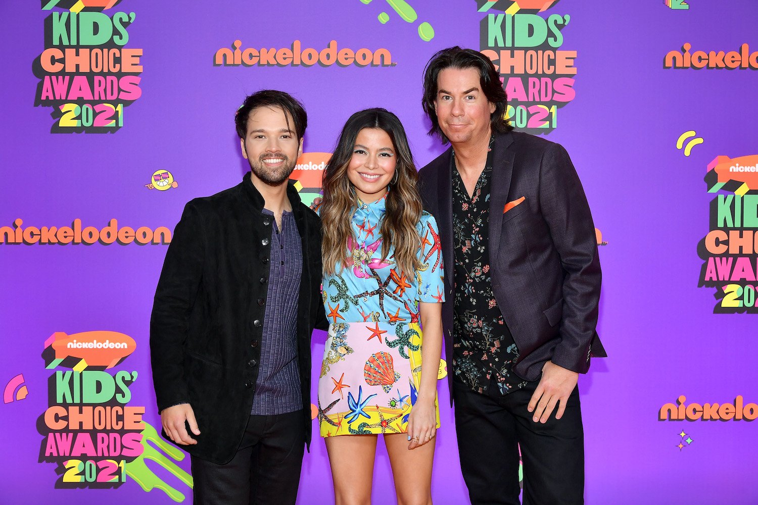 'iCarly' reboot cast: Nathan Kress, Miranda Cosgrove, and Jerry Trainor attend Nickelodeon's Kids' Choice Awards 2021