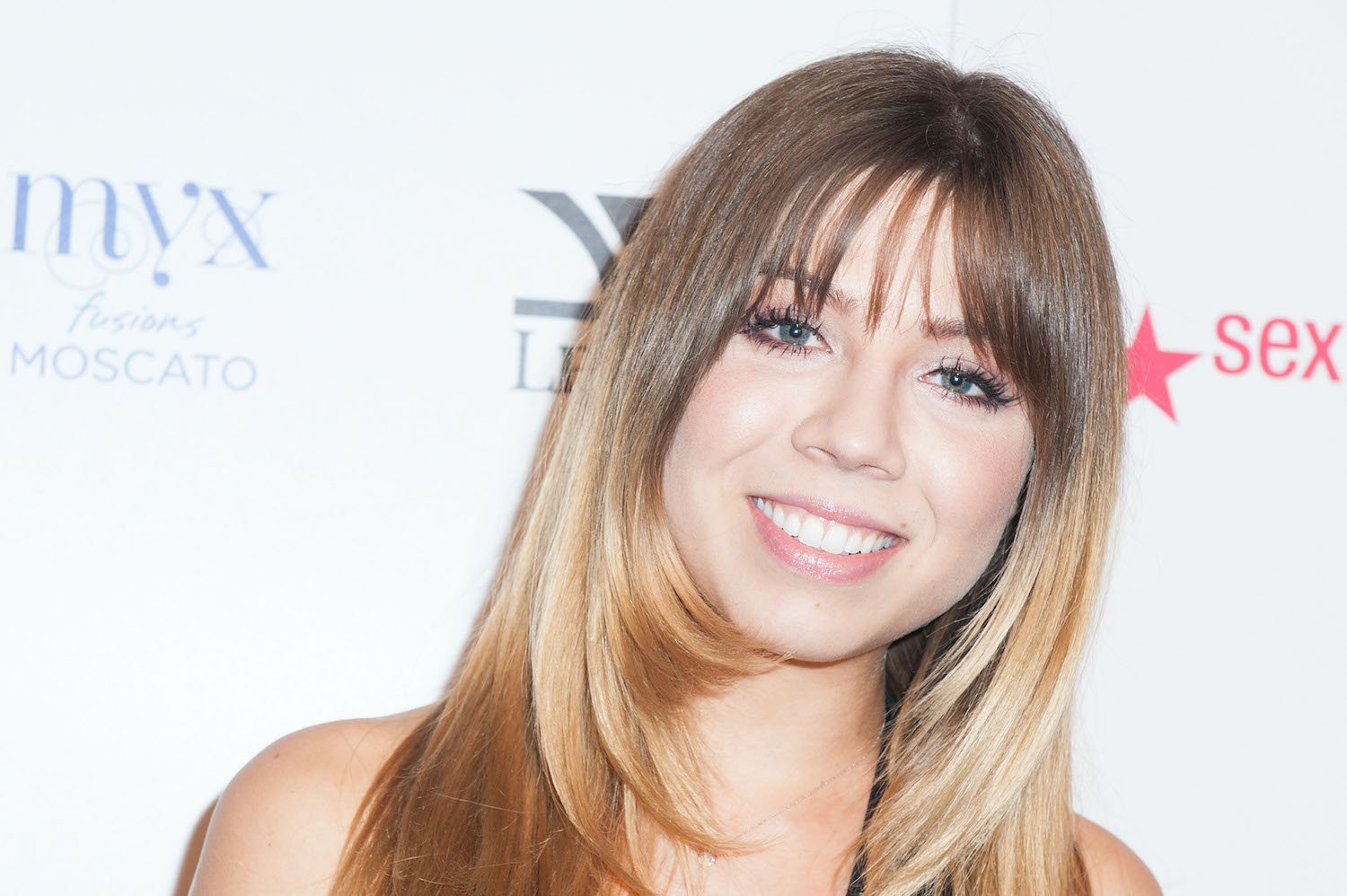 Jennette McCurdy arrives at the OK! Magazine Pre-Oscar Event on February 19, 2015