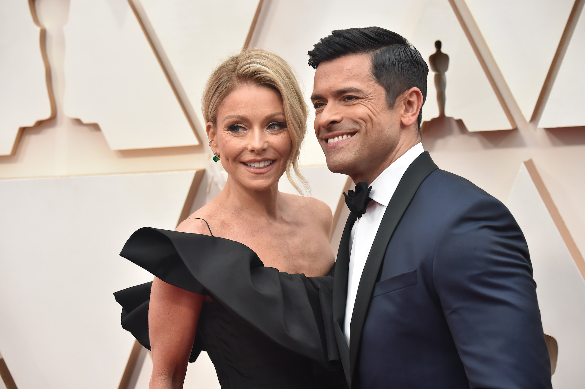 Kelly Ripa Revealed Mark Consuelos Got ‘Choked Up’ Over Son’s Dyslexia Before College Acceptance