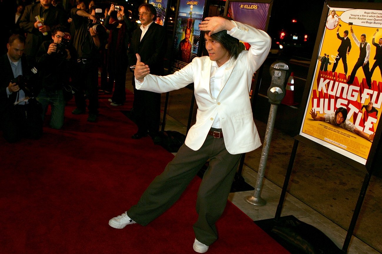 Stephen Chow strikes a kung fu pose at the premiere of 'Kung Fu Hustle.'