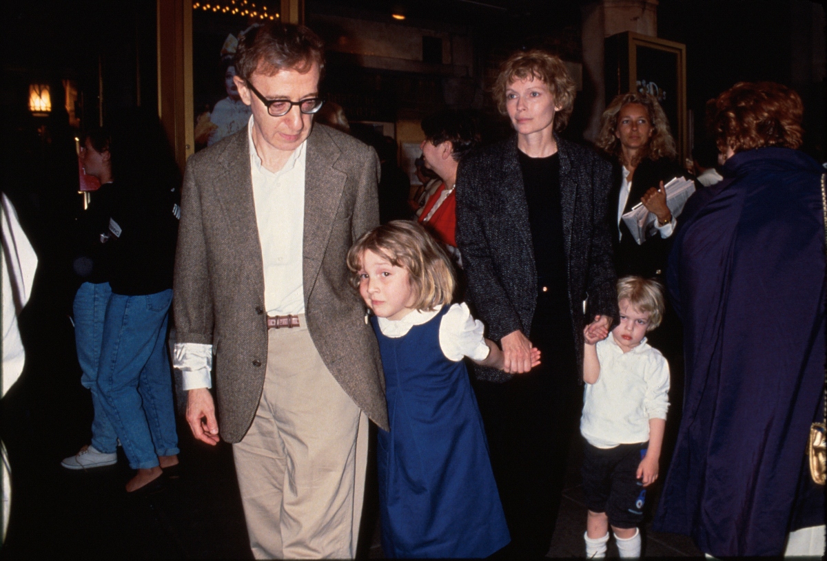 Woody Allen with Dylan Farrow, Mia Farrow, Satchel Farrow