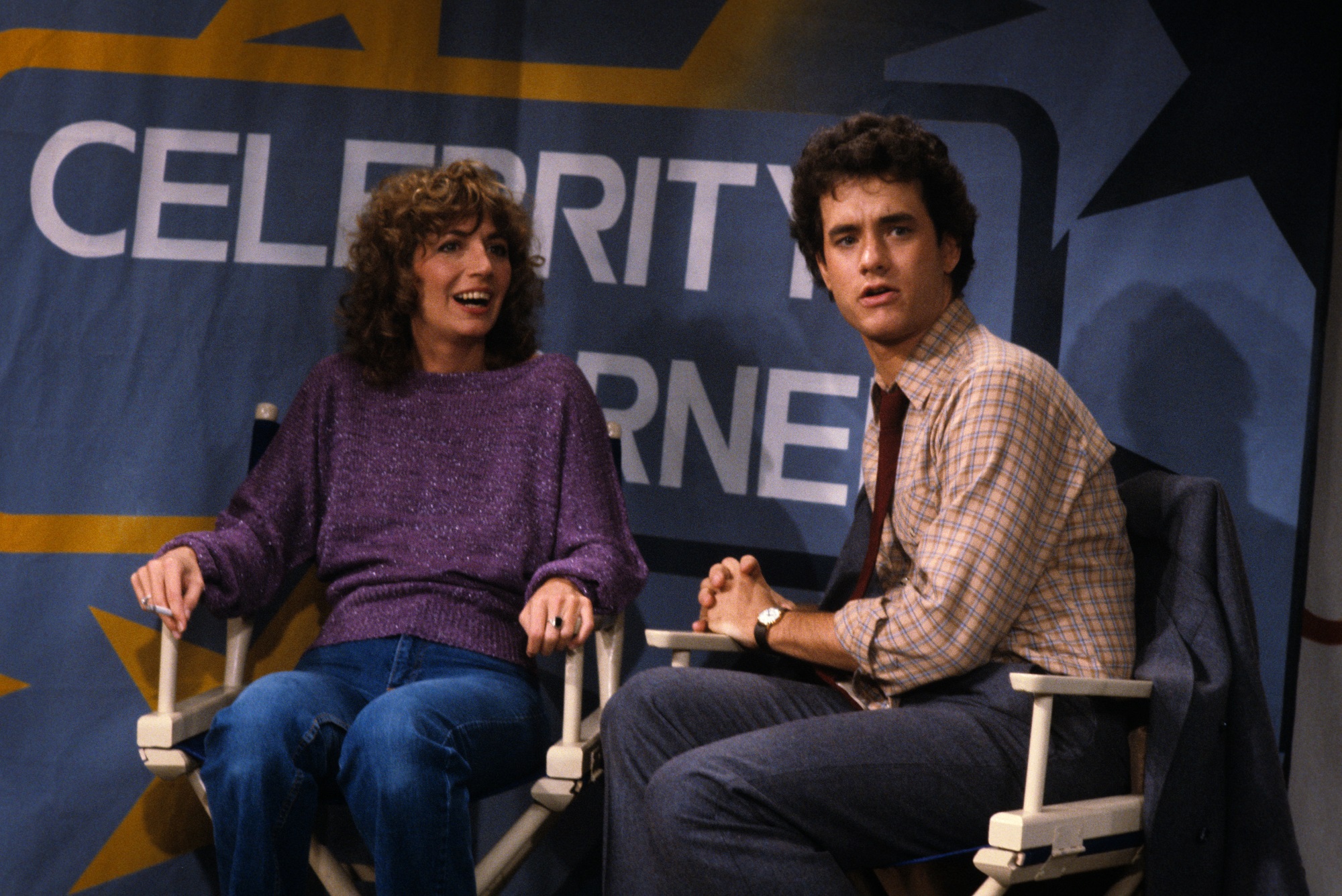 A League of Their Own director Penny Marshall sitting with Tom Hanks on Bosom Buddies