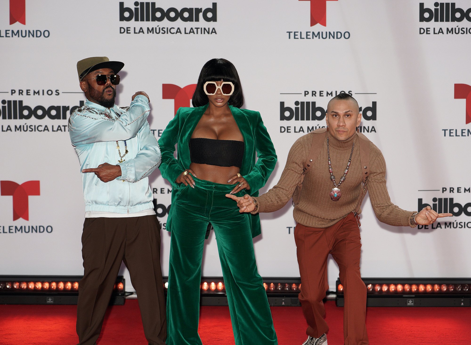 apl.de.ap, J. Rey Soul, and Taboo of the Black Eyed Peas on a red carpet