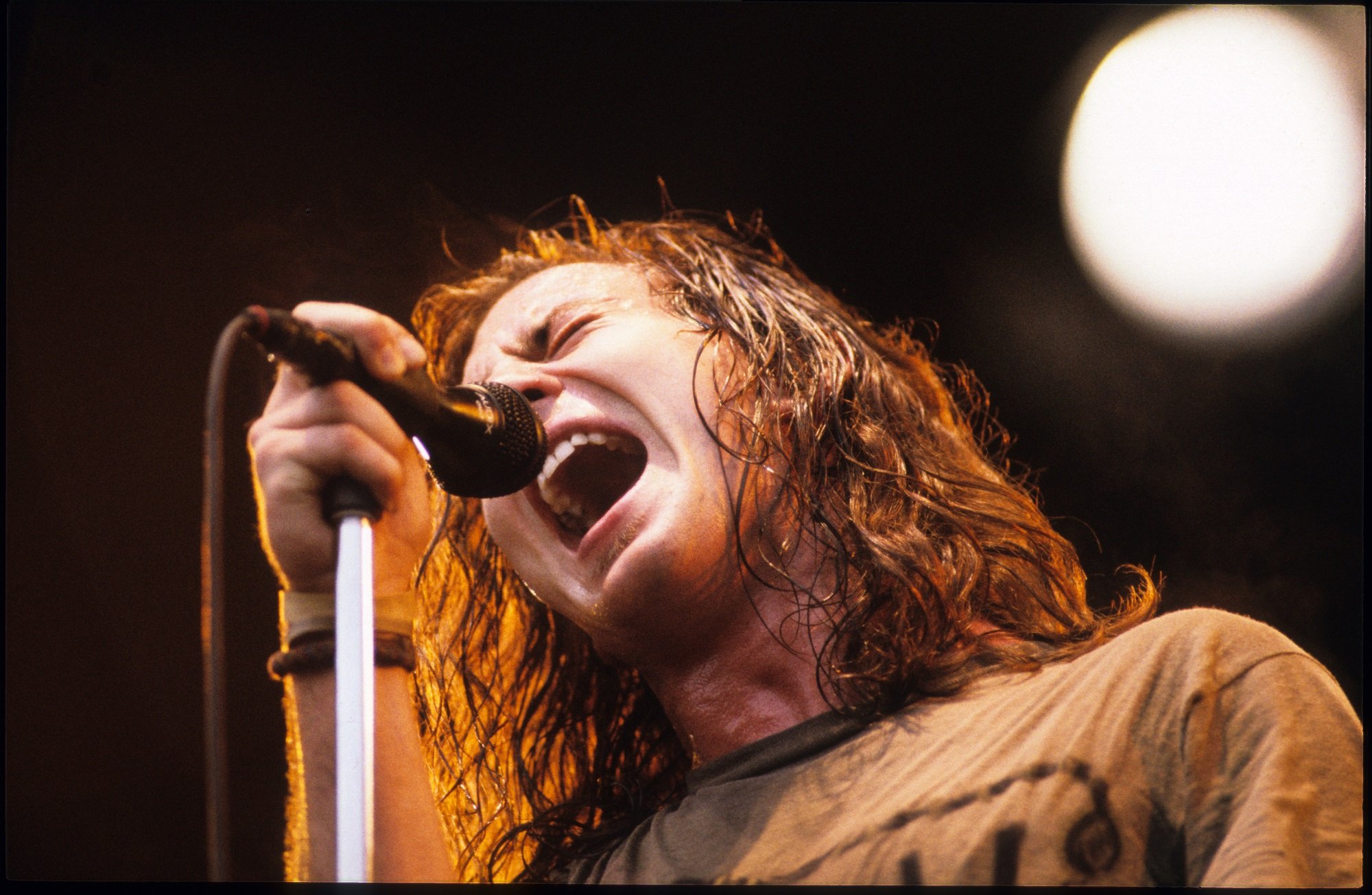 Eddie Vedder wailing into the microphone