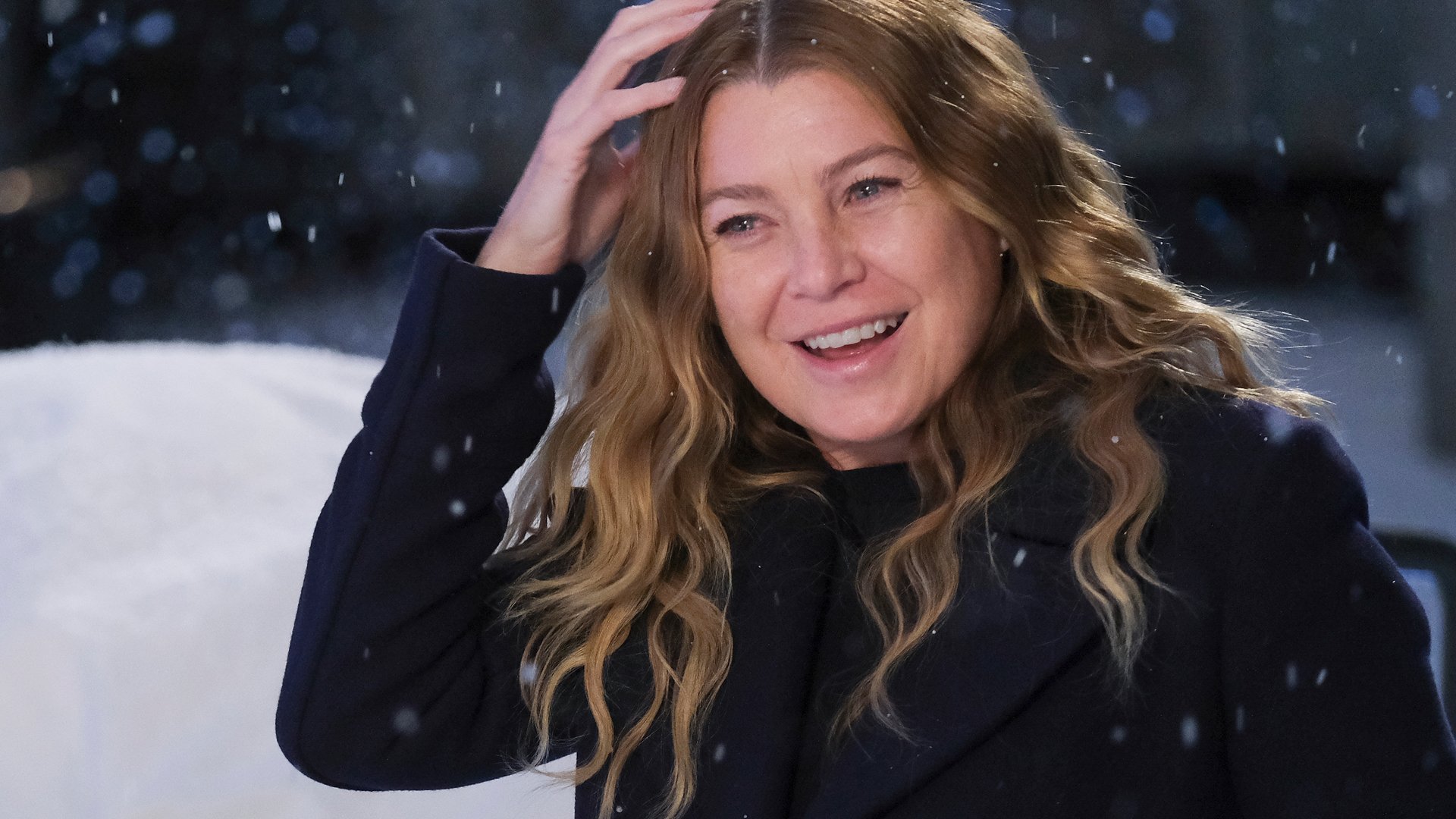 Ellen Pompeo as Meredith Grey scratching her head in ‘Grey’s Anatomy’ Season 17 Episode 9