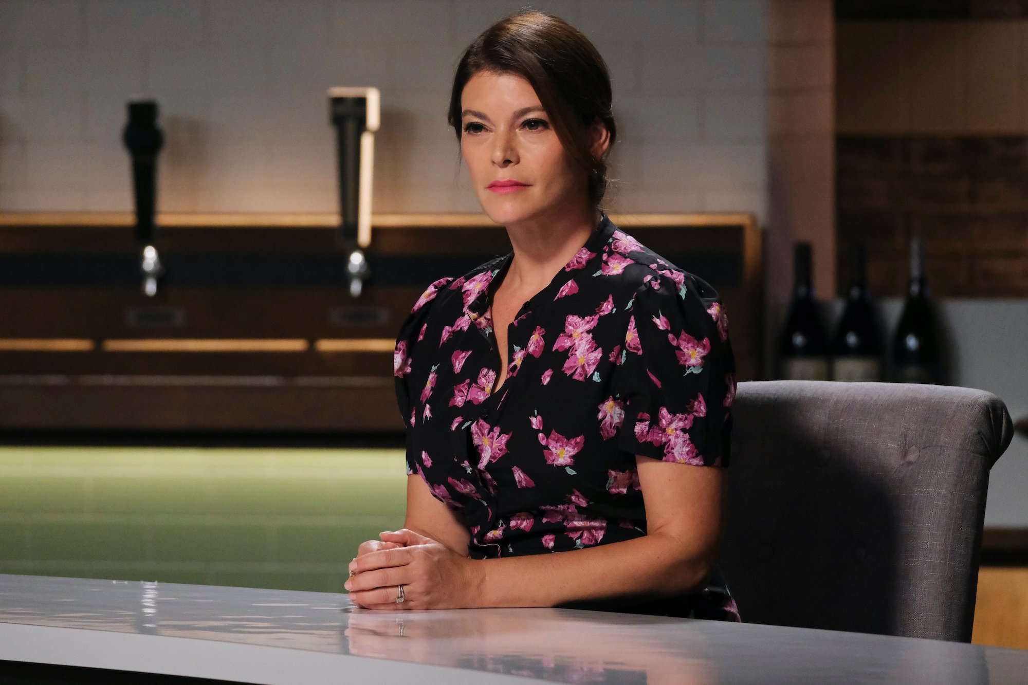 Gail Simmons, seated, on Top Chef