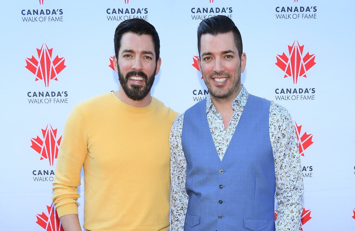 Jonathan Scott (right) with his brother Drew Scott in Toronto, Canada in 2019 