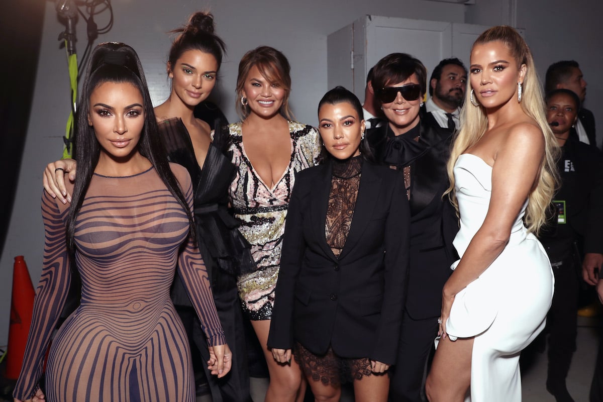 Kim Kardashian, Kendall Jenner, Chrissy Teigen, Kourtney Kardashian, Kris Jenner, and Khloe Kardashian backstage during the 2018 E! People's Choice Awards