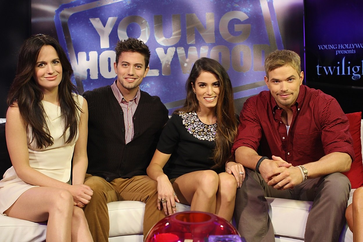 Twilight cast members who portray The Cullens: Liz Reaser, Jackson Rathbone, Nikki Reed, and Kellan Lutz pose for a photo