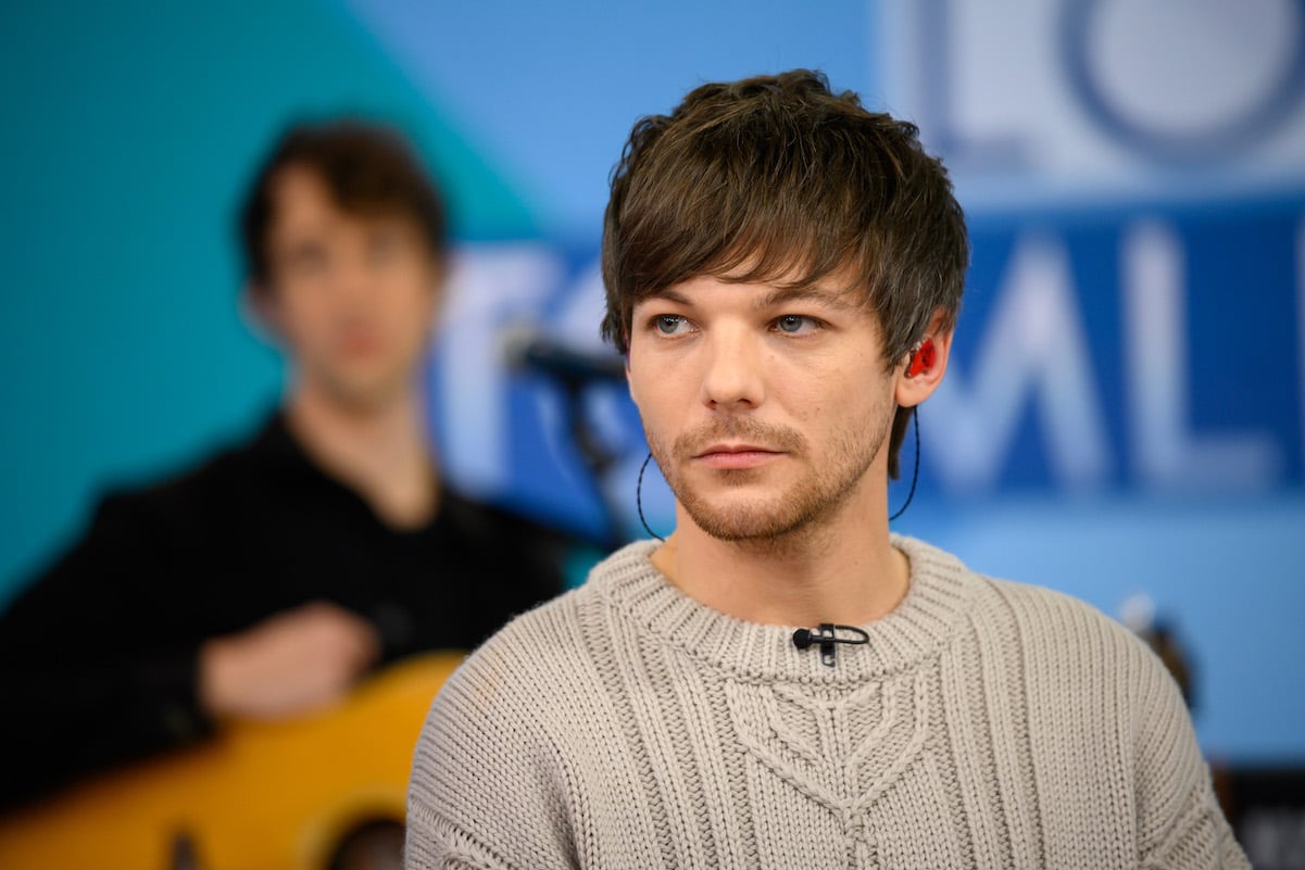 Louis Tomlinson in a grey sweater at the 'Today' show
