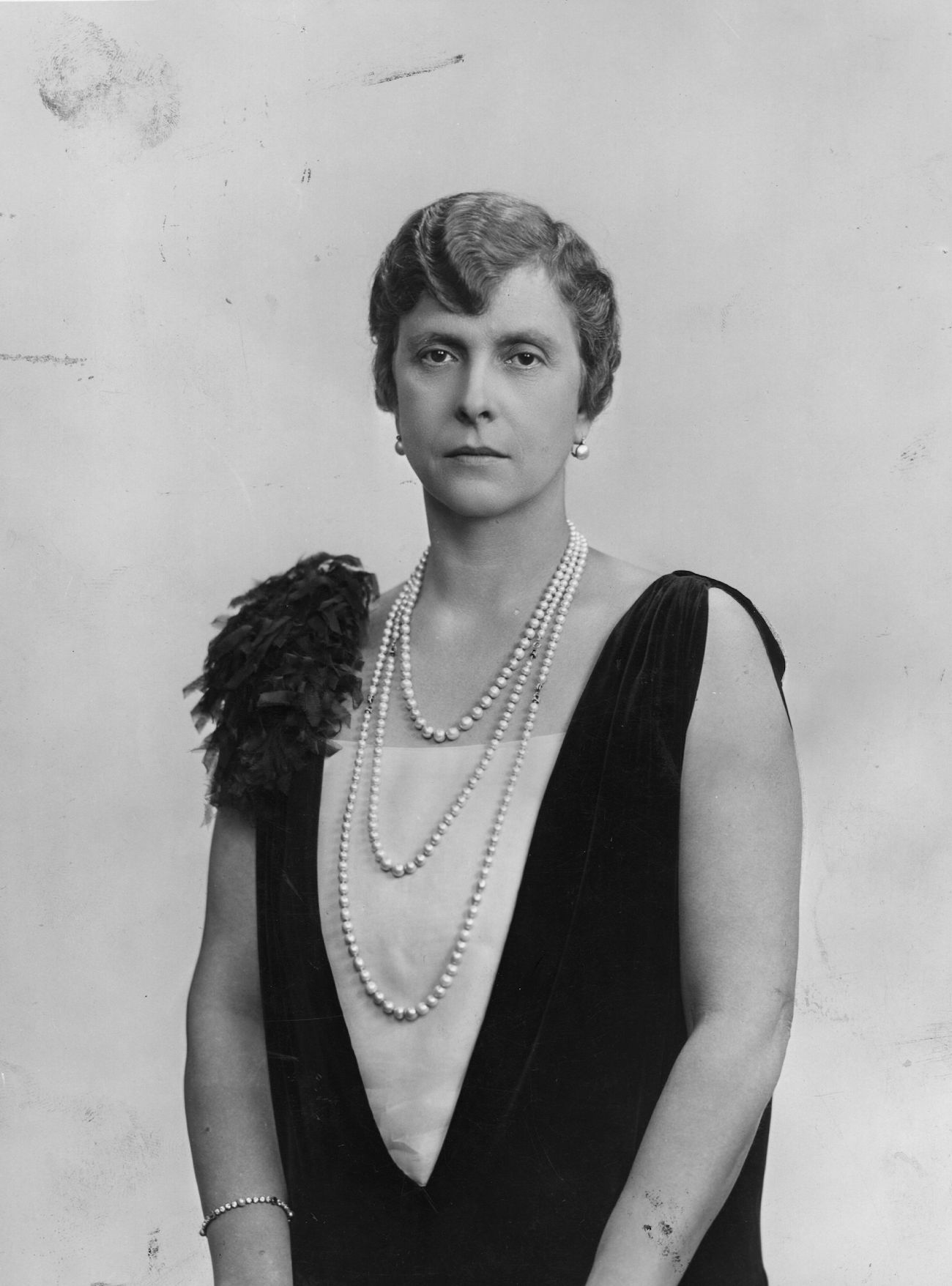 Black and white photo of Princess Alice