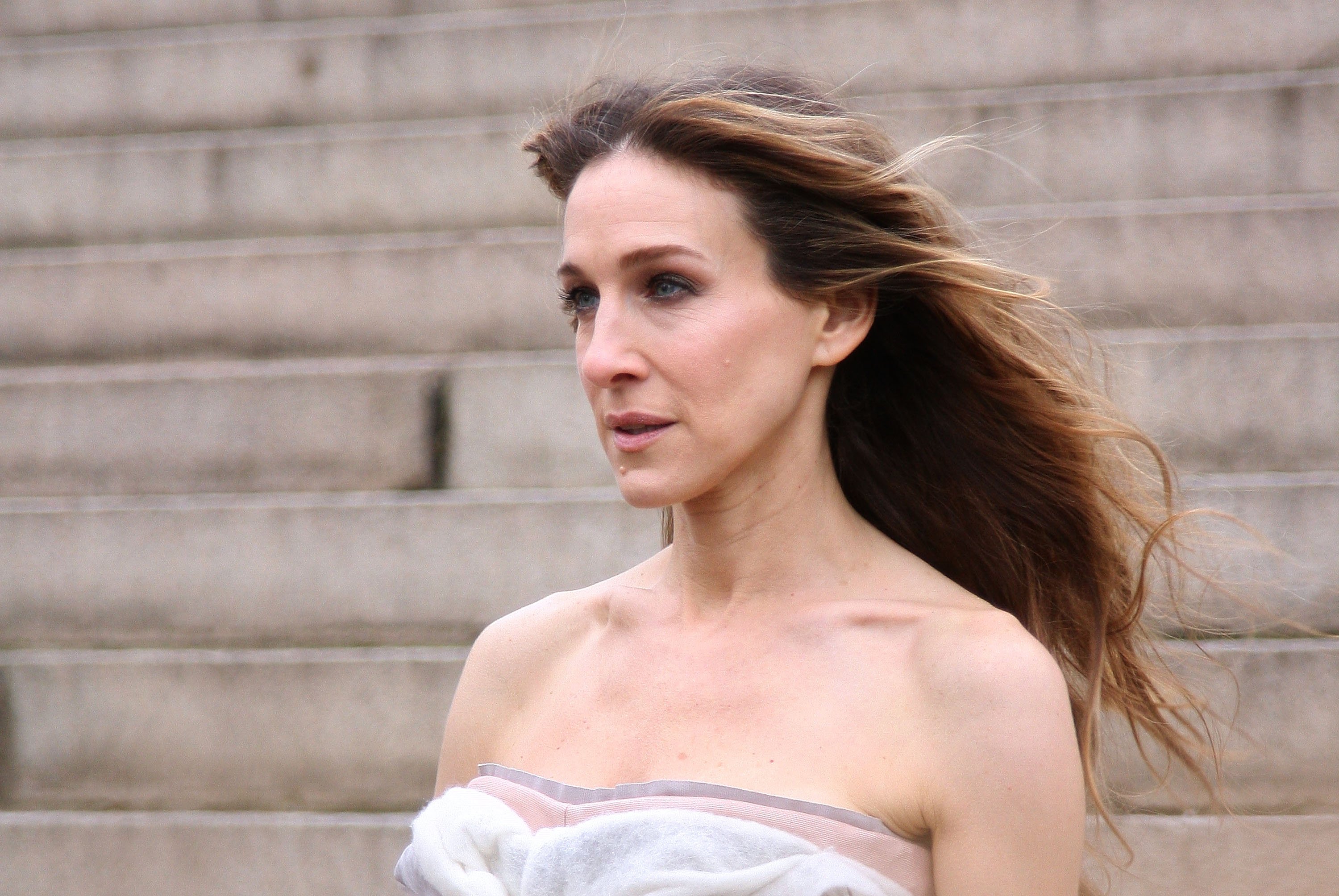 Sarah Jessica Parker on location for Annie Leibowitz's Vogue "Sex and the city" photo shoot in Central Park on March 7, 2008 in New York City