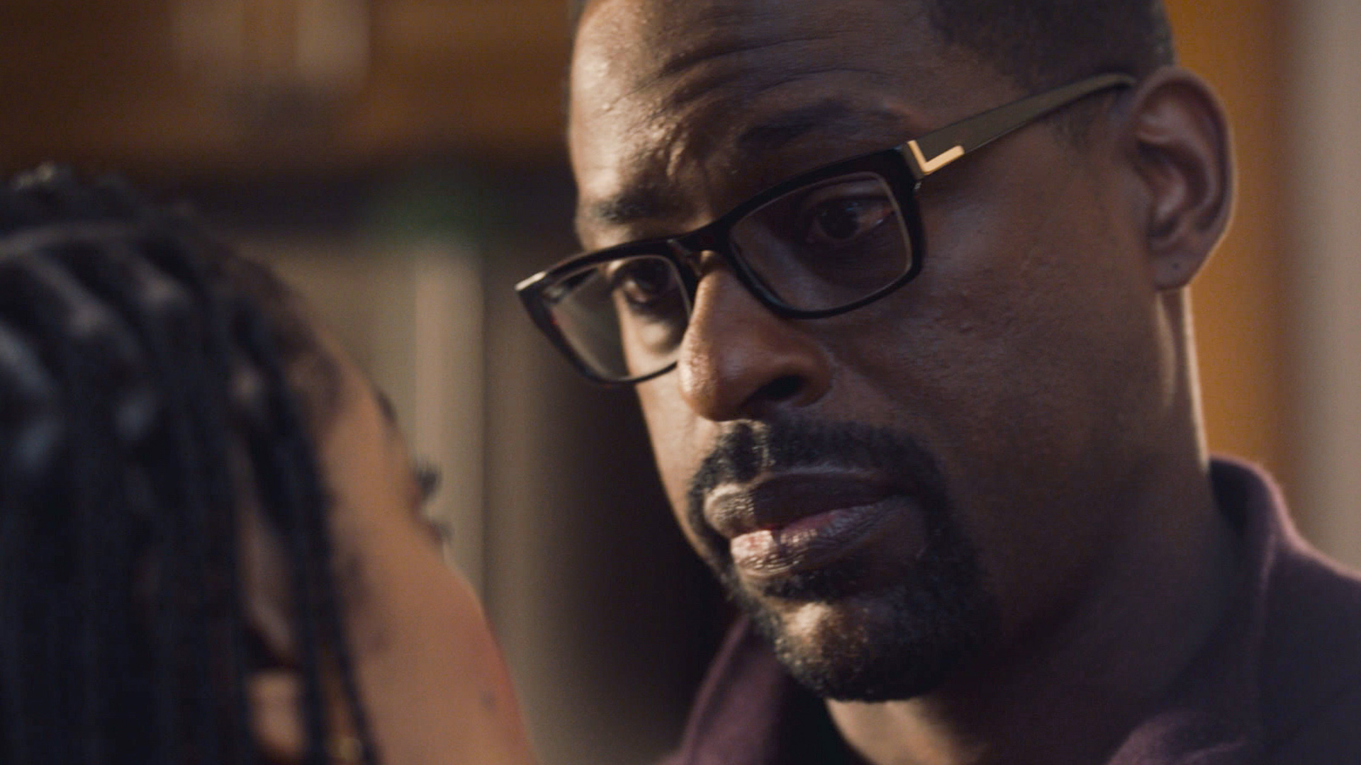 Sterling K. Brown as Randall looking at Susan Kelechi Watson as Beth in ‘This Is Us’ Season 5 Episode 13