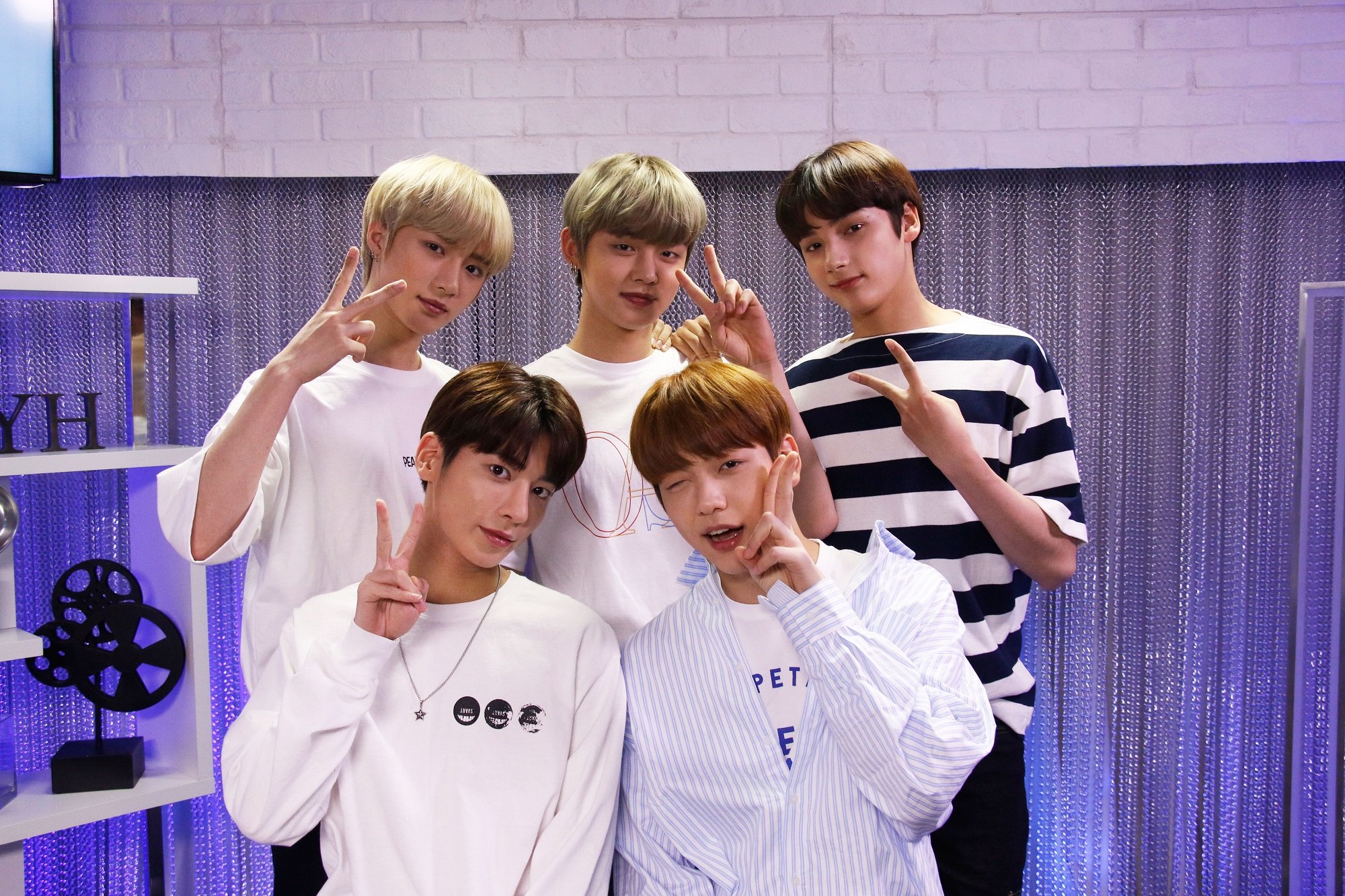 Beomgyu, Yeonjun, Hueningkai, Taehyun, and Soobin of K-pop group TXT at the Young Hollywood Studio in 2019