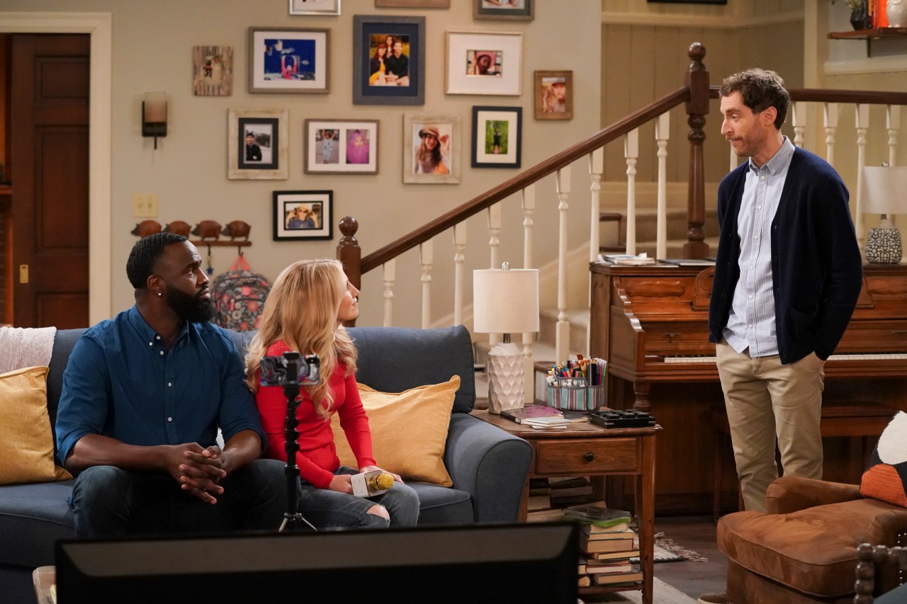 Drew talks to Eli and Gina about Adriana | Michael Yarish/CBS via Getty Images