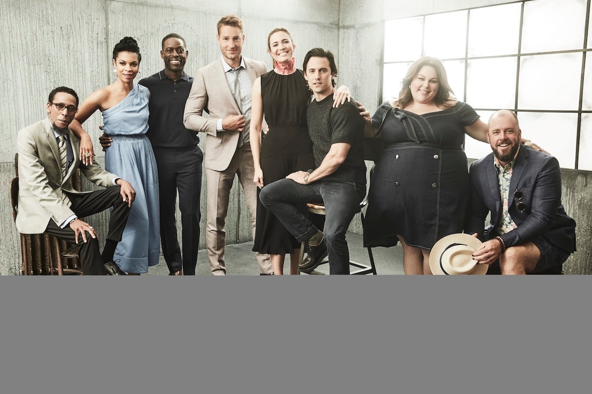 Ron Cephas Jones, Susan Kelechi Watson, Sterling K. Brown, Chrissy Metz, Mandy Moore, Milo Ventimiglia, Justin Hartley, Chris Sullivan of 'This Is Us' all pose for a photo