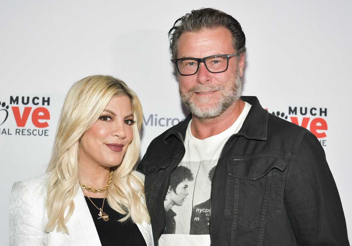 Tori Spelling and Dean McDermott at a 2019 event 