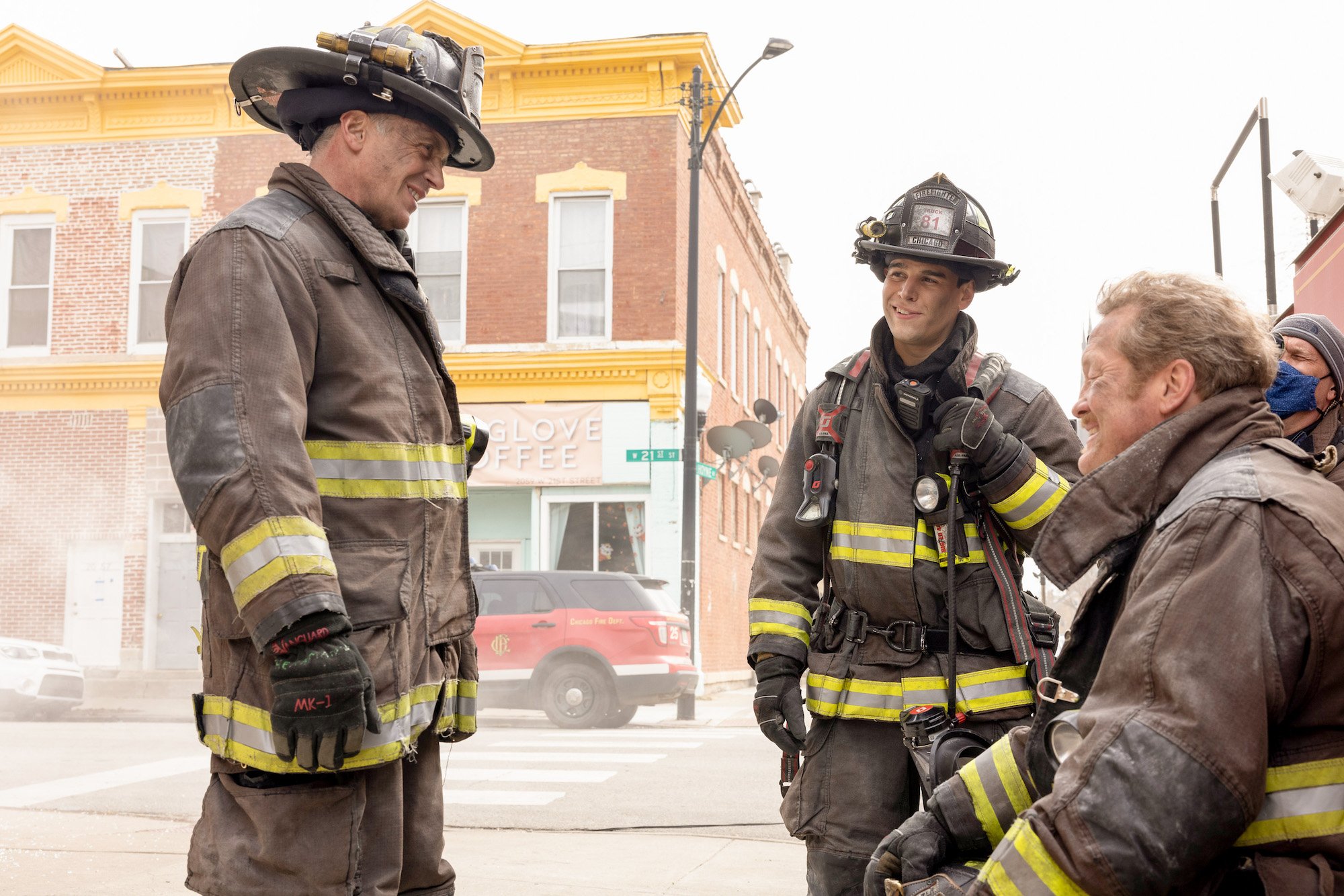 David Eigenberg as Christopher Herrmann, Alberto Rosende as Blake Gallo, Christian Stolte as Randall “Mouch” McHolland