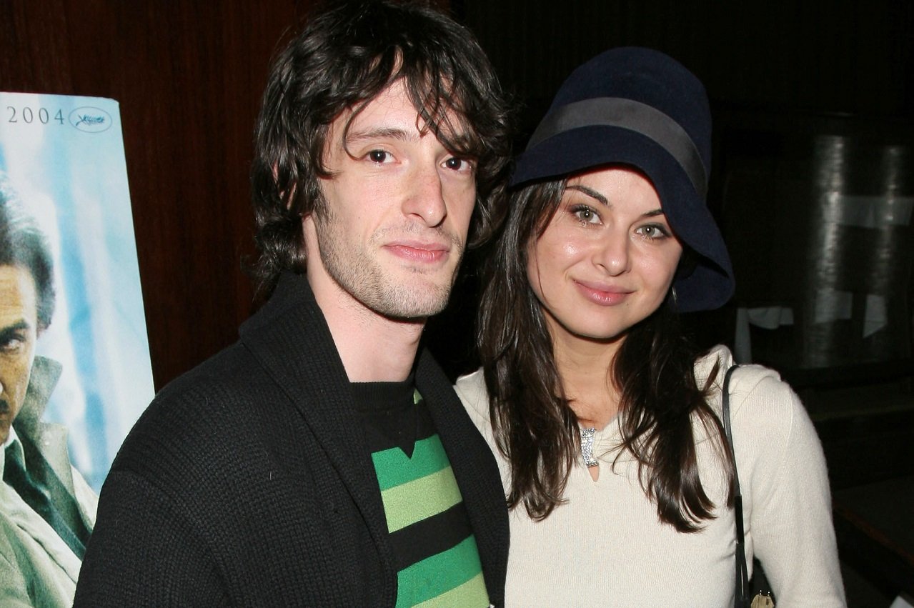 Will Janowitz and Oksana Lada smile for the camera at a 2004 premiere