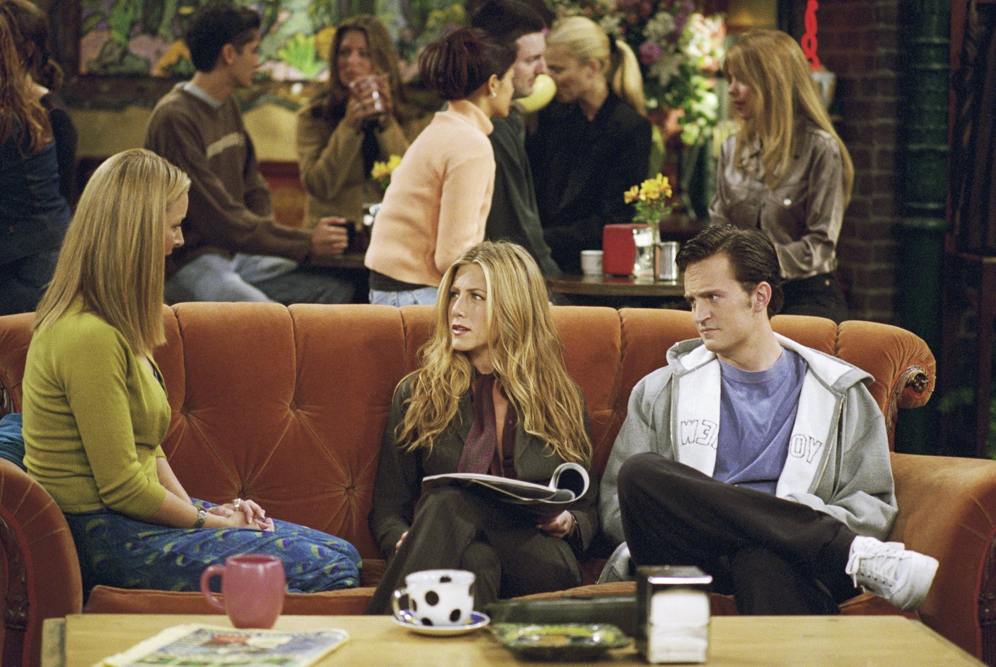 Lisa Kudrow as Phoebe Buffay, Jennifer Aniston as Rachel Green, Matthew Perry as Chandler Bing