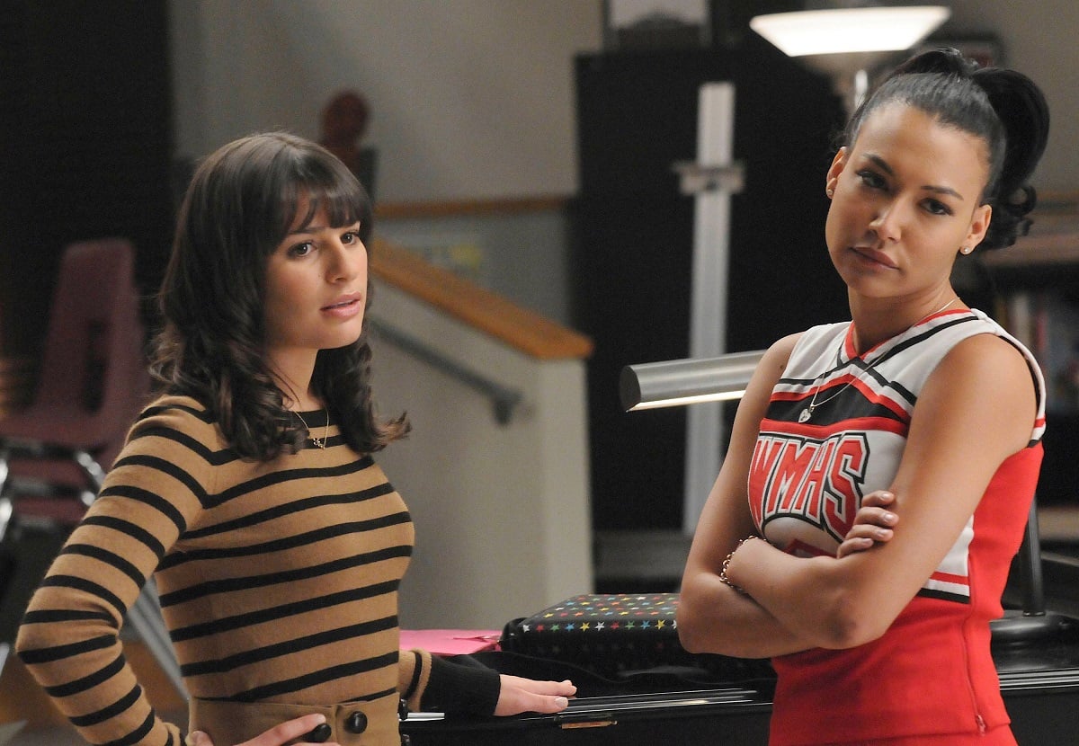 Rachel (Lea Michele, L) and Santana (Naya Rivera, R) in 'Glee'