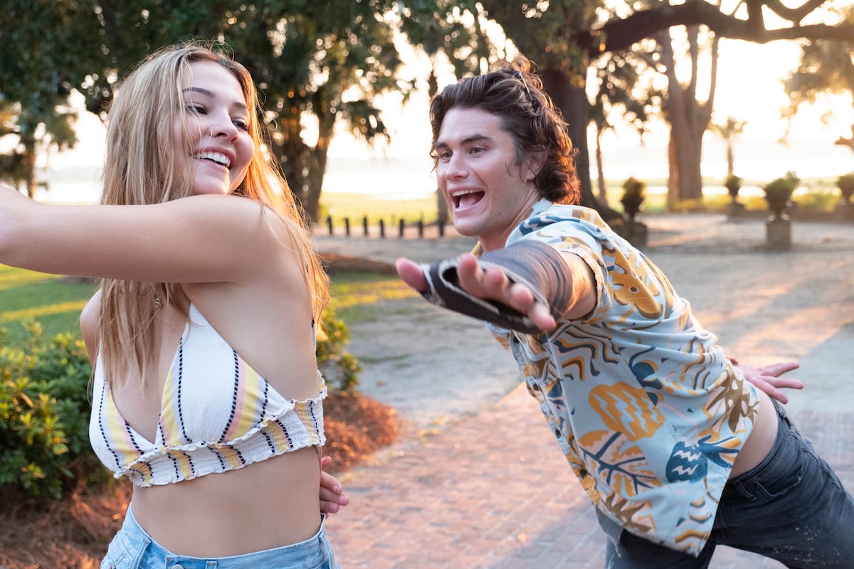 Madelyn Cline and Chase Stokes behind the scenes of 'Outer Banks'