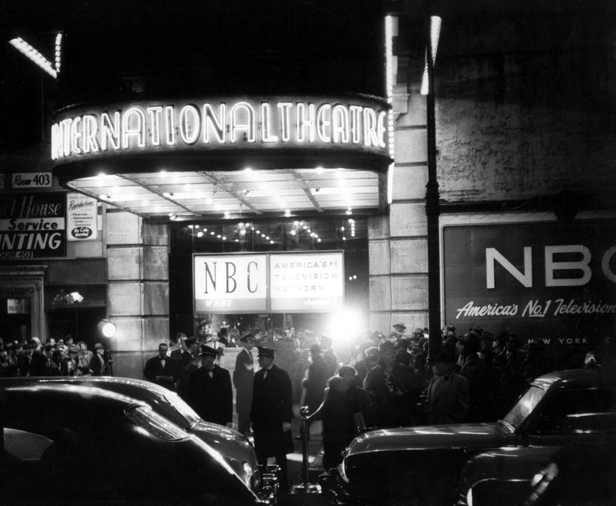 25th Annual Academy Awards in 1953 at the International Theatre, Los Angeles, CA.