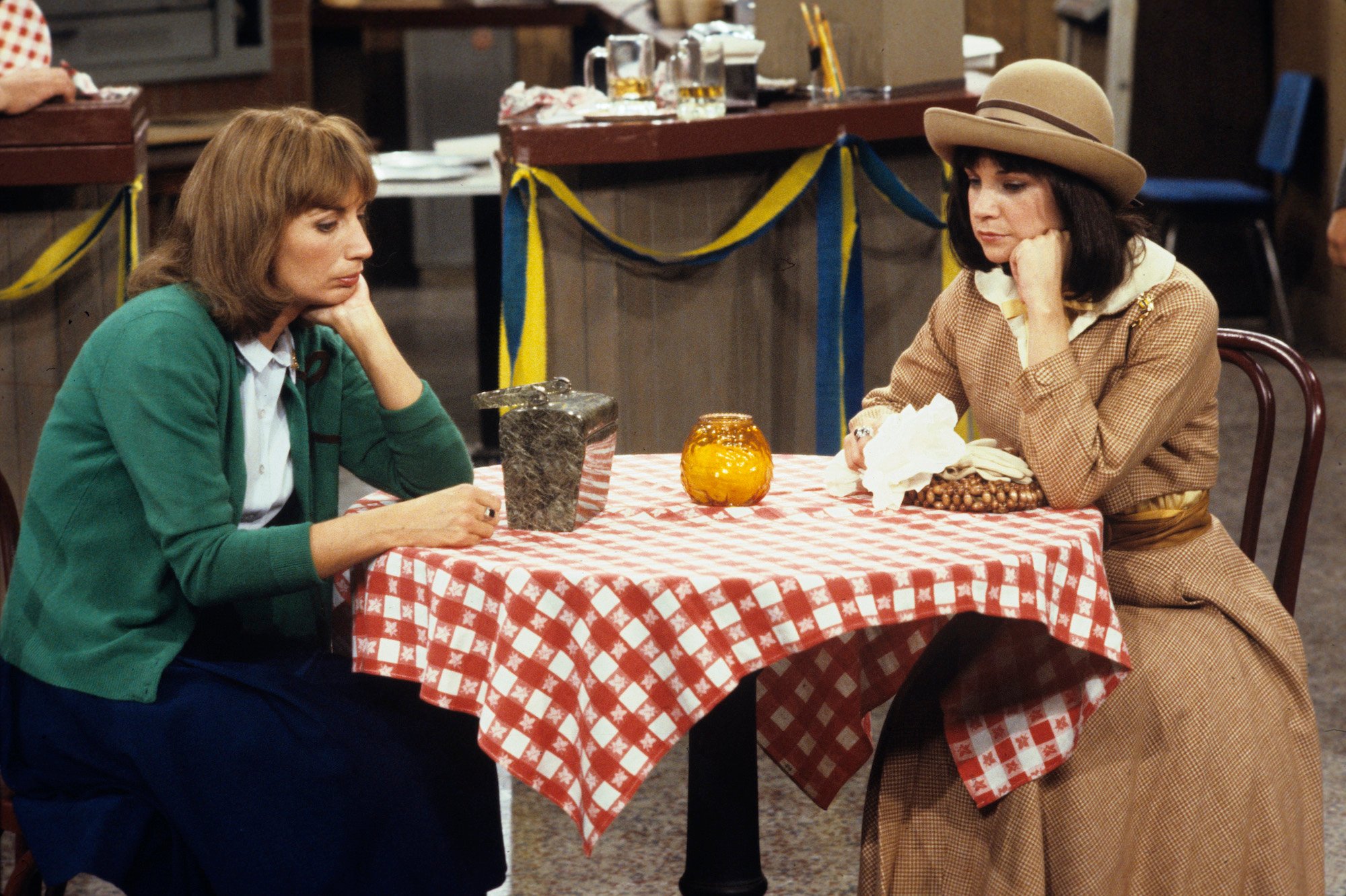 Penny Marshall, Cindy Williams 