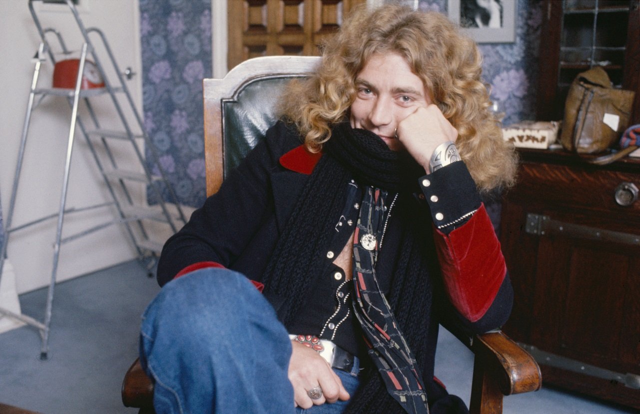 Robert Plant of Led Zeppelin smiles for the camera, circa 1975.