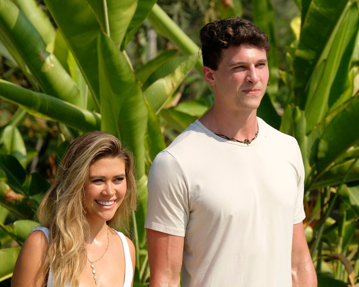 Connor Saeli and Caelynn Miller-Keyes on 'Bachelor in Paradise' in 2019