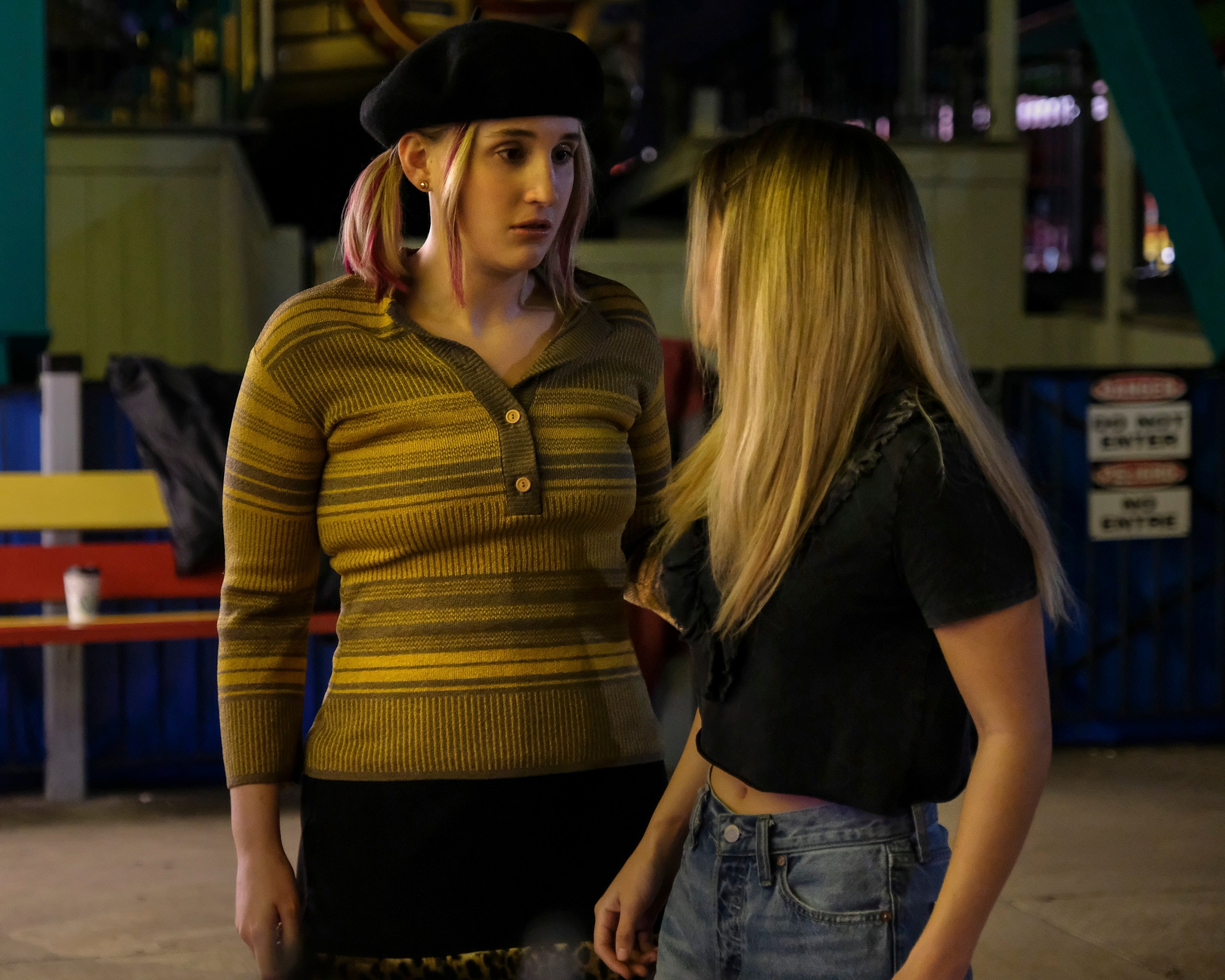Cruel Summer episode 5 recap when Mallory and Kate head to the county fair together