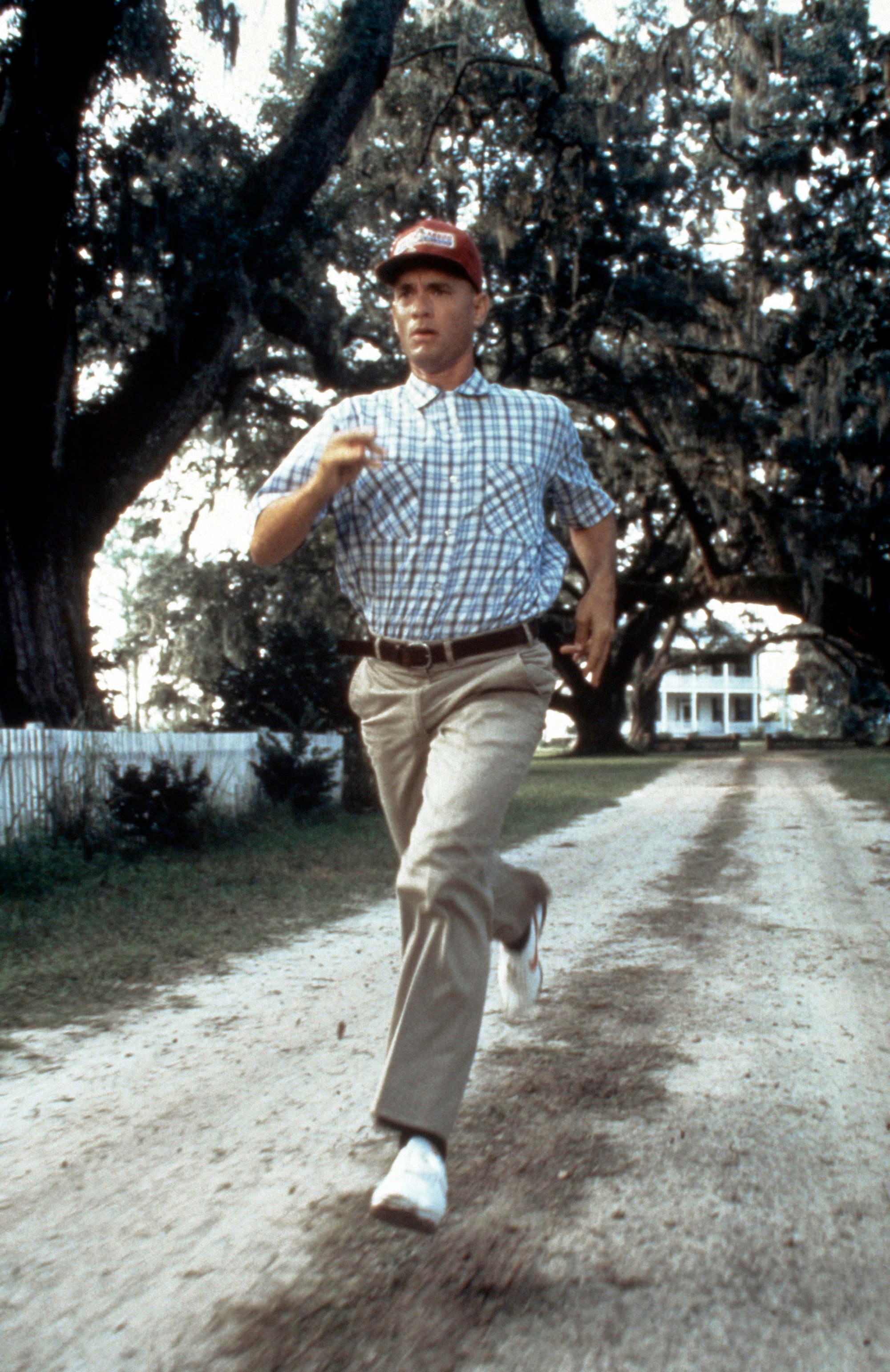 Forrest Gump running from his house