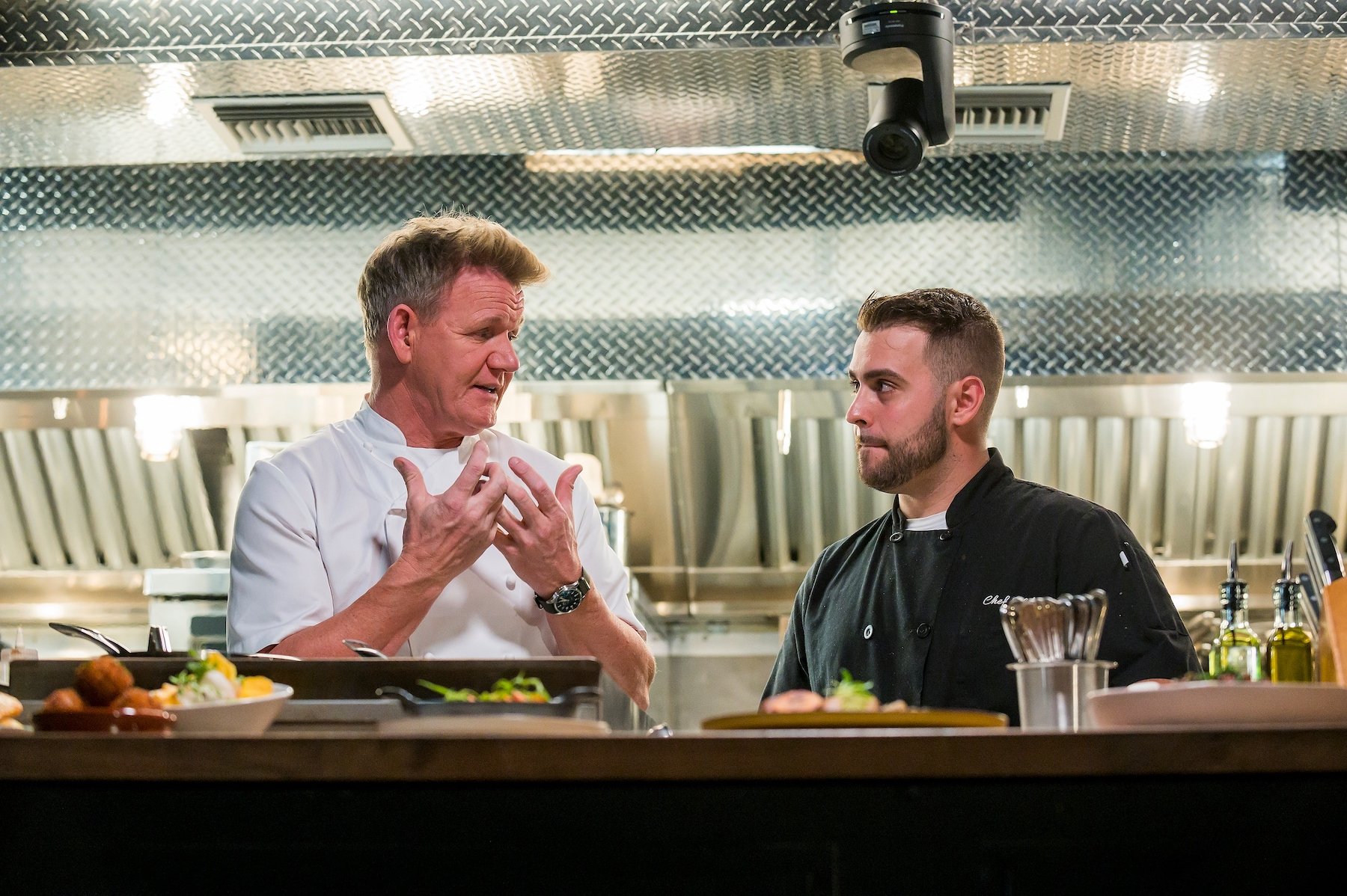 Gordon Ramsay with the restaurant staff in the 'Caneda's White Rooster' episode of 'Gordon Ramsay's 24 Hours to Hell and Back'