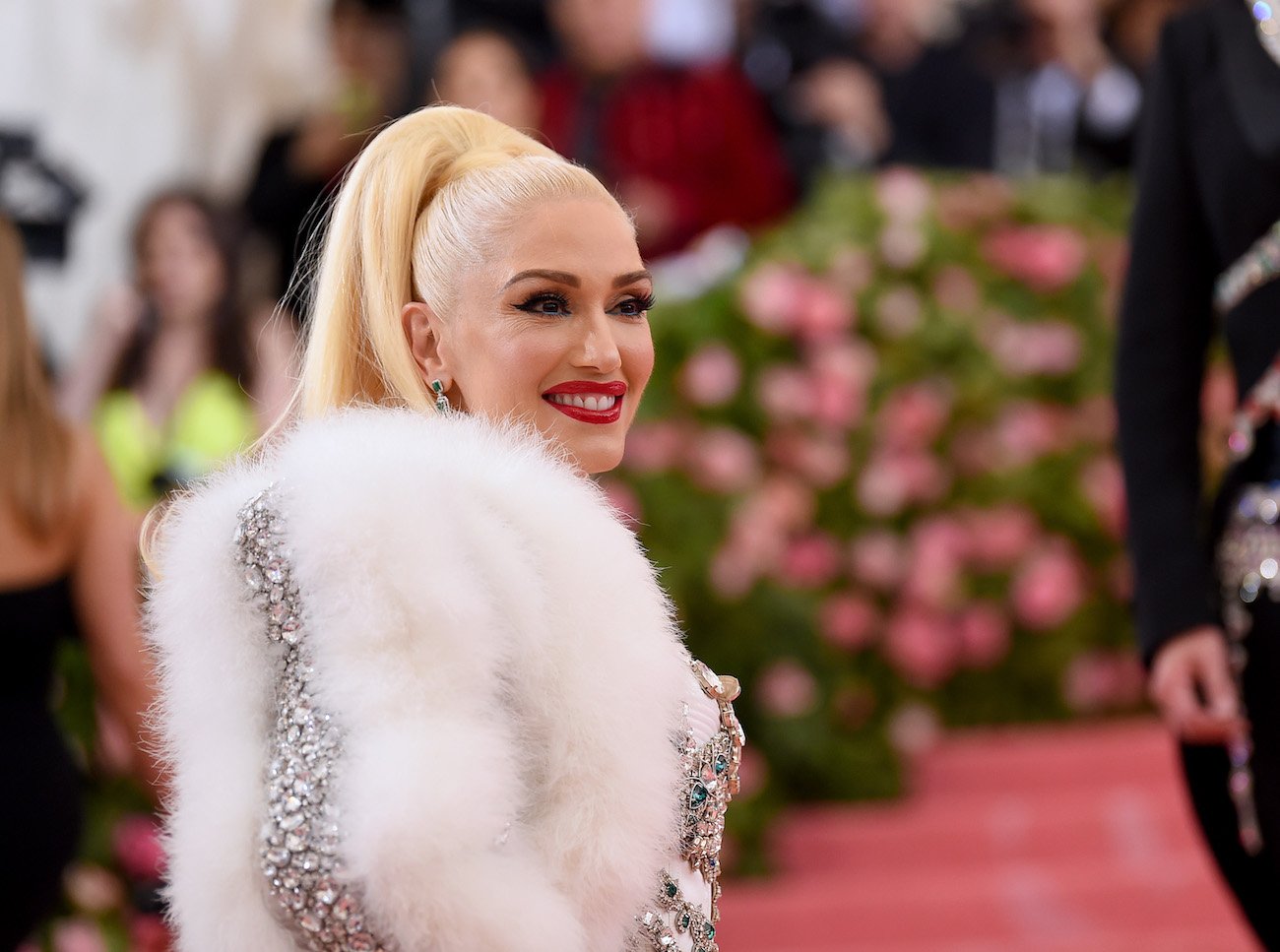 Gwen Stefani smiling