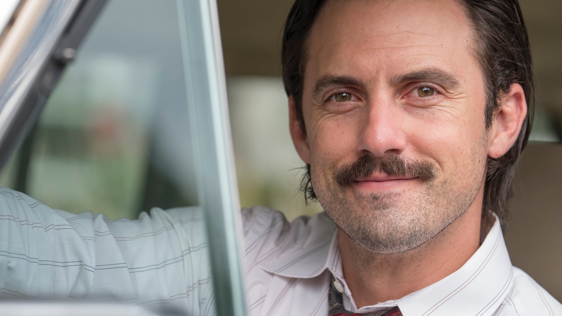 Milo Ventimiglia as Jack Pearson driving in ‘This is Us’ Season 2 Episode 2