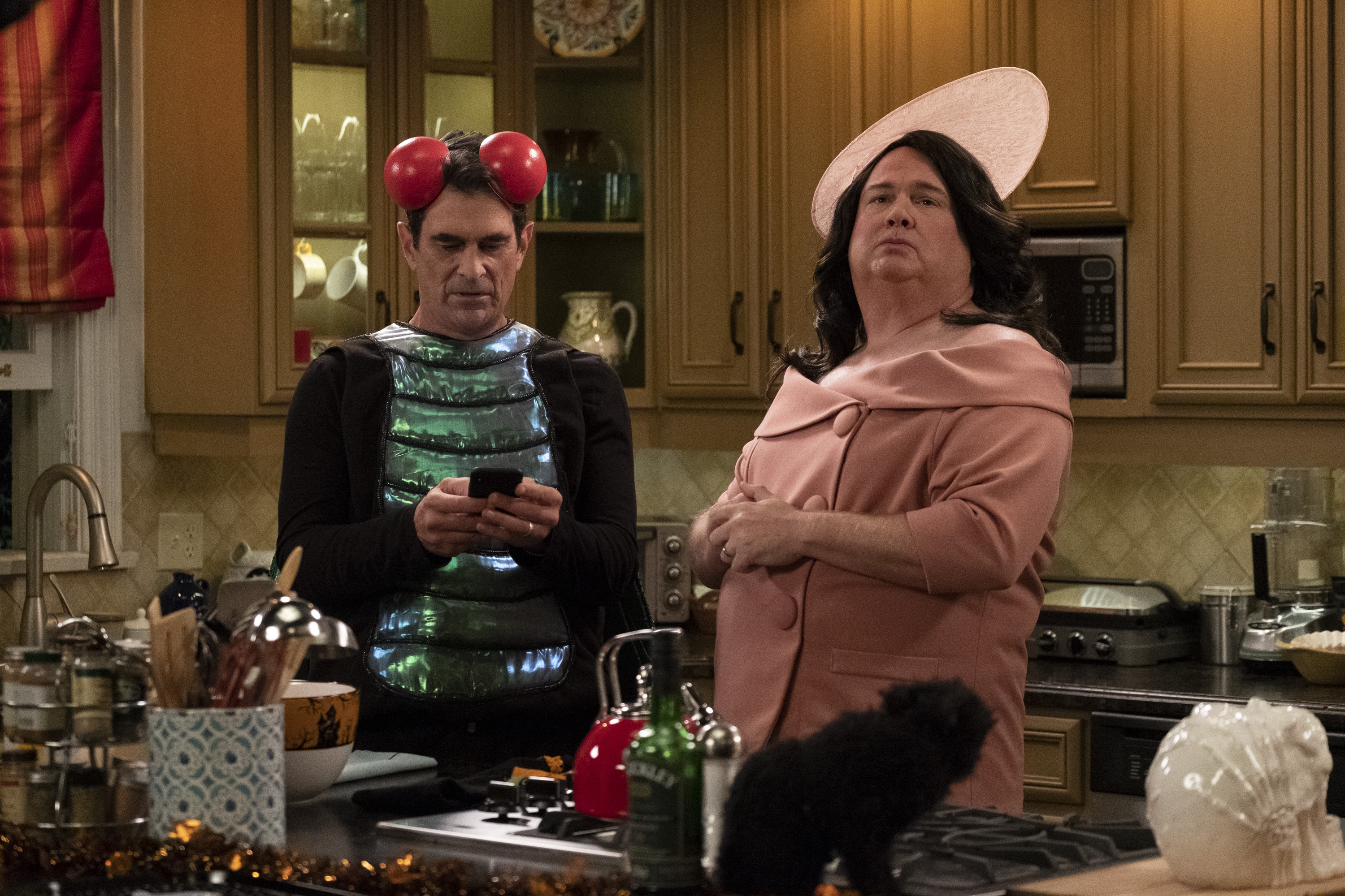 Modern Family Here Are Some Of The Best Halloween Costumes Worn By Modern Family Here Are Some Of The Best Halloween Costumes Worn By