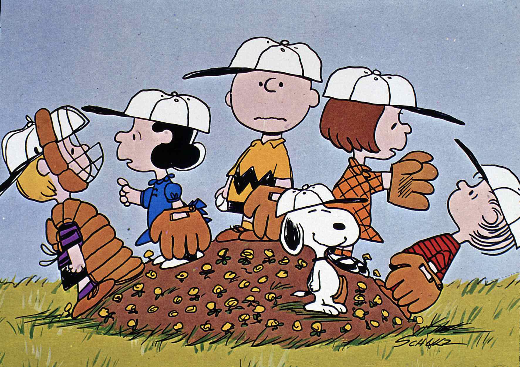 Peanuts gang on the pitcher's mound