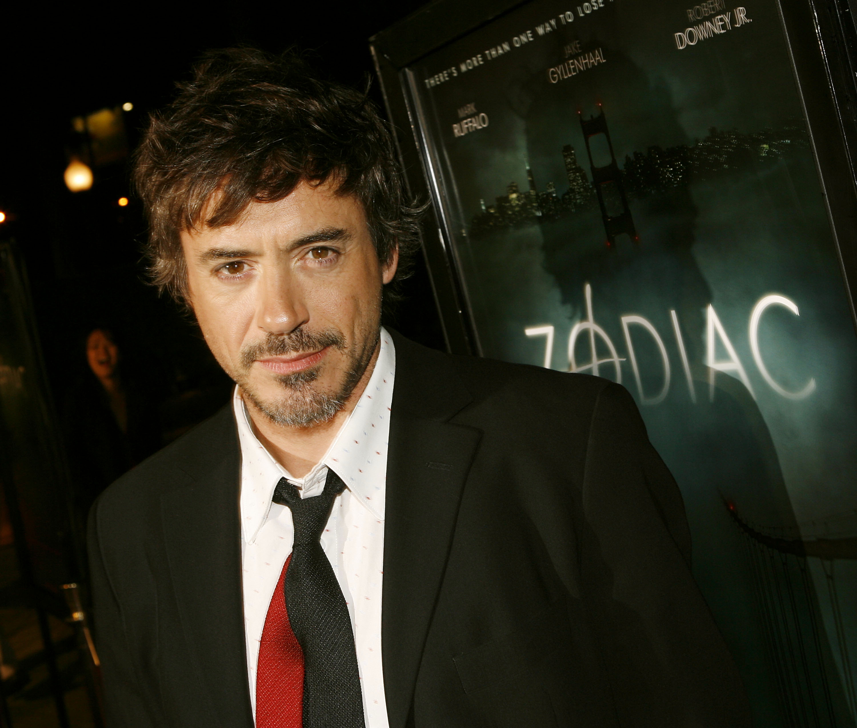 Actor Robert Downey Jr. arrives at the premiere of Paramount Picture's 'Zodiac' at the Paramount Theatre