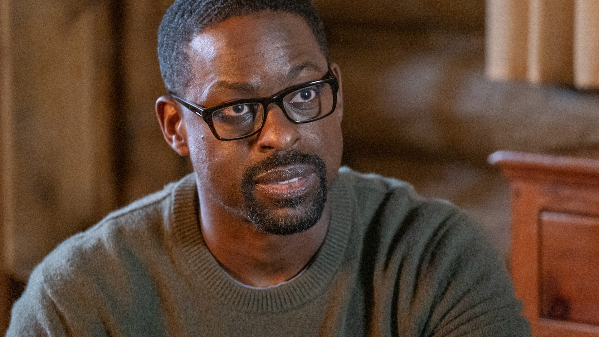 Sterling K. Brown as Randall Pearson talking in ‘This Is Us’ Season 5 Episode 15, ‘Jerry 2.0’