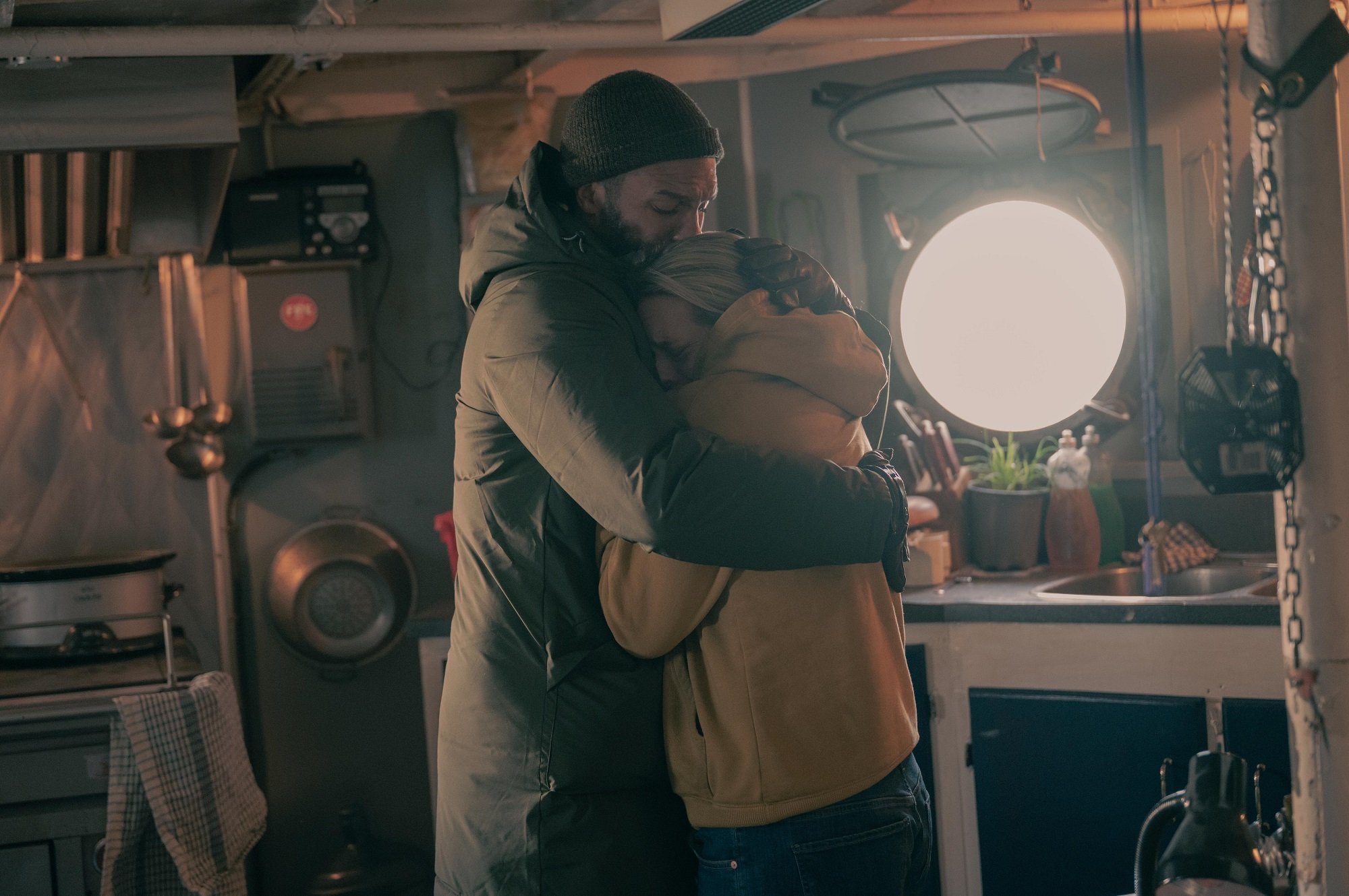 Luke Bankole (O-T Fagbenle) hugs June Osborne (Elisabeth Moss) in season 4 of episode 6 of 'The Handmaid's Tale'