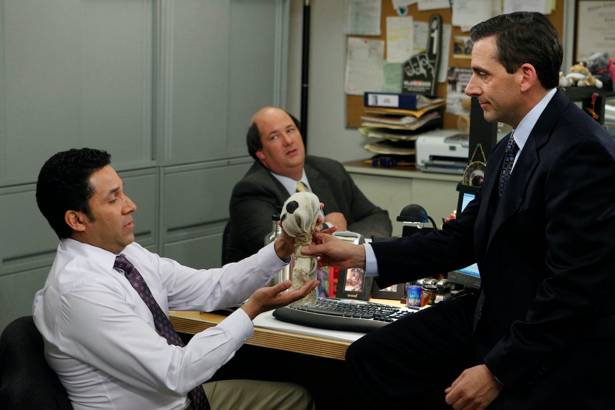 Oscar Nuñez, Brian Baumgartner, and Steve Carell in 'The Office'